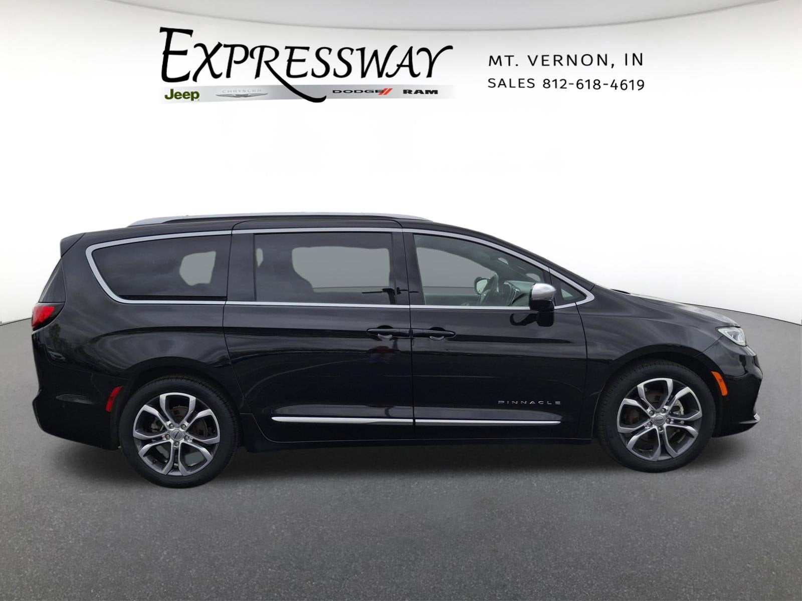 2025 Chrysler Pacifica Pinnacle