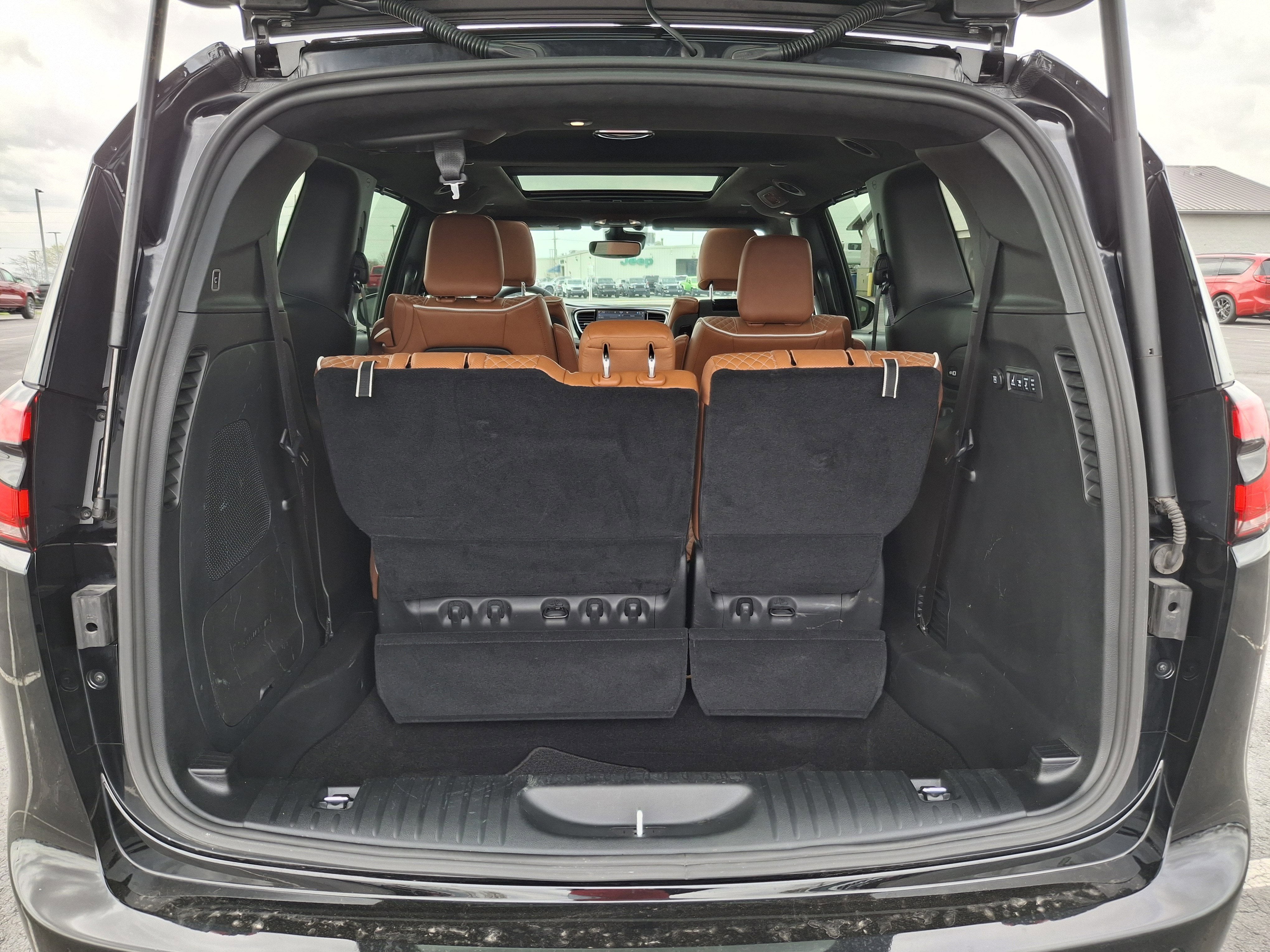 2025 Chrysler Pacifica Pinnacle