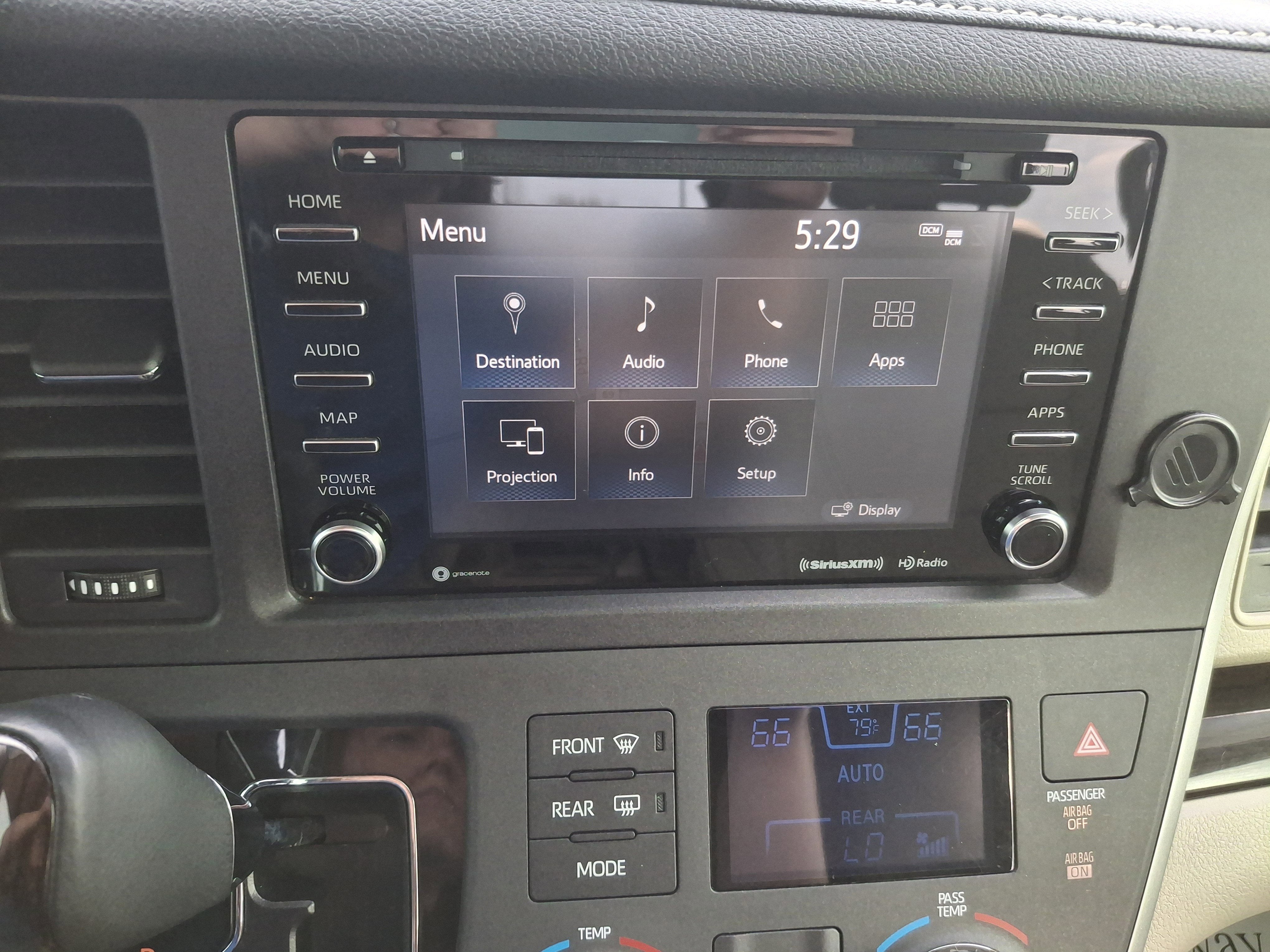 2020 Toyota Sienna Base