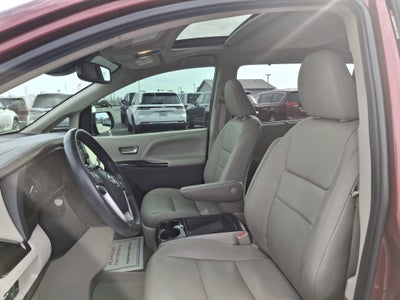 2020 Toyota Sienna Base