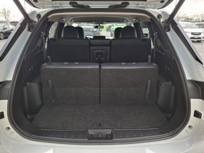 2024 Mitsubishi Outlander Base