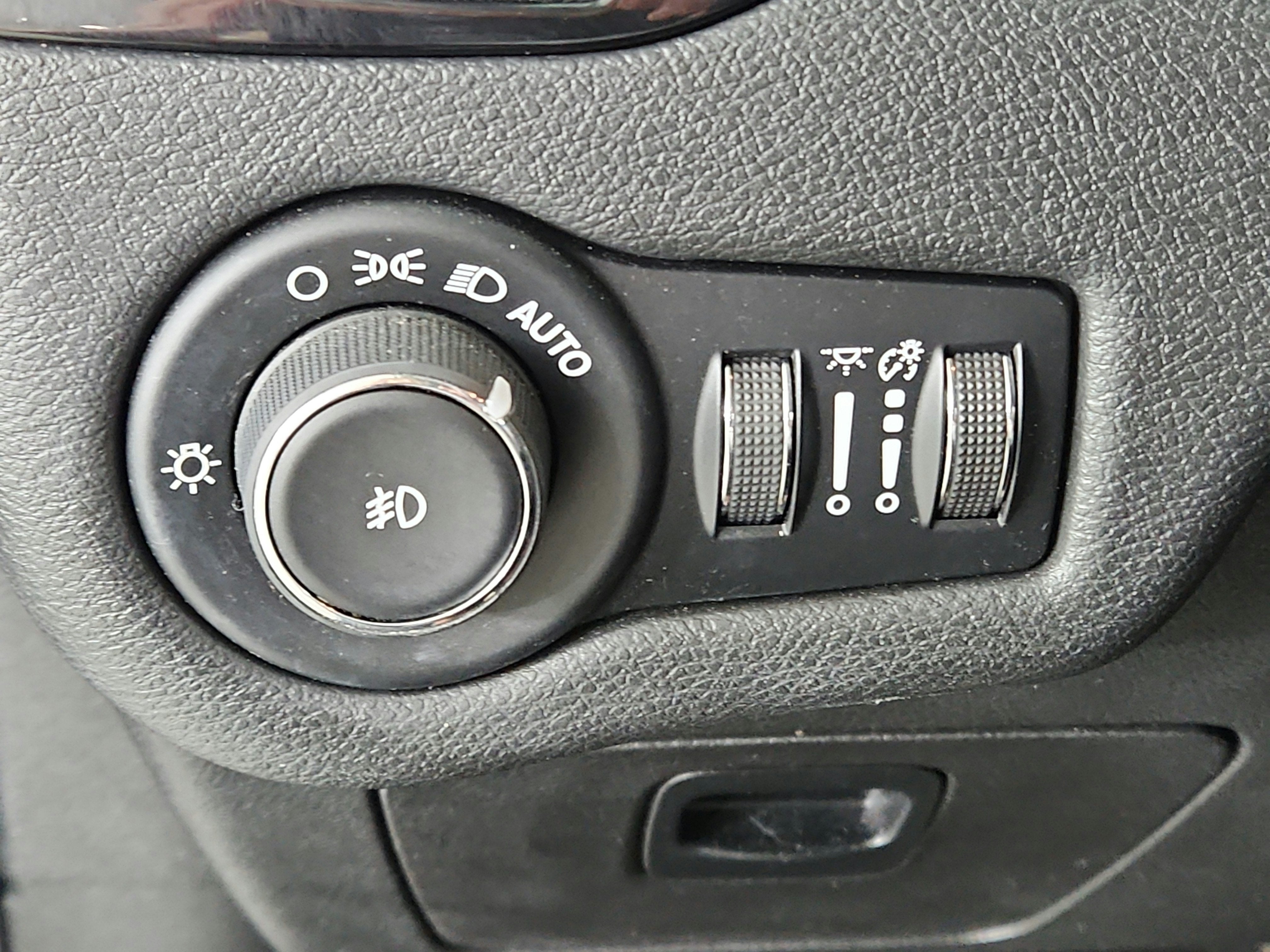 2019 Jeep Cherokee Altitude