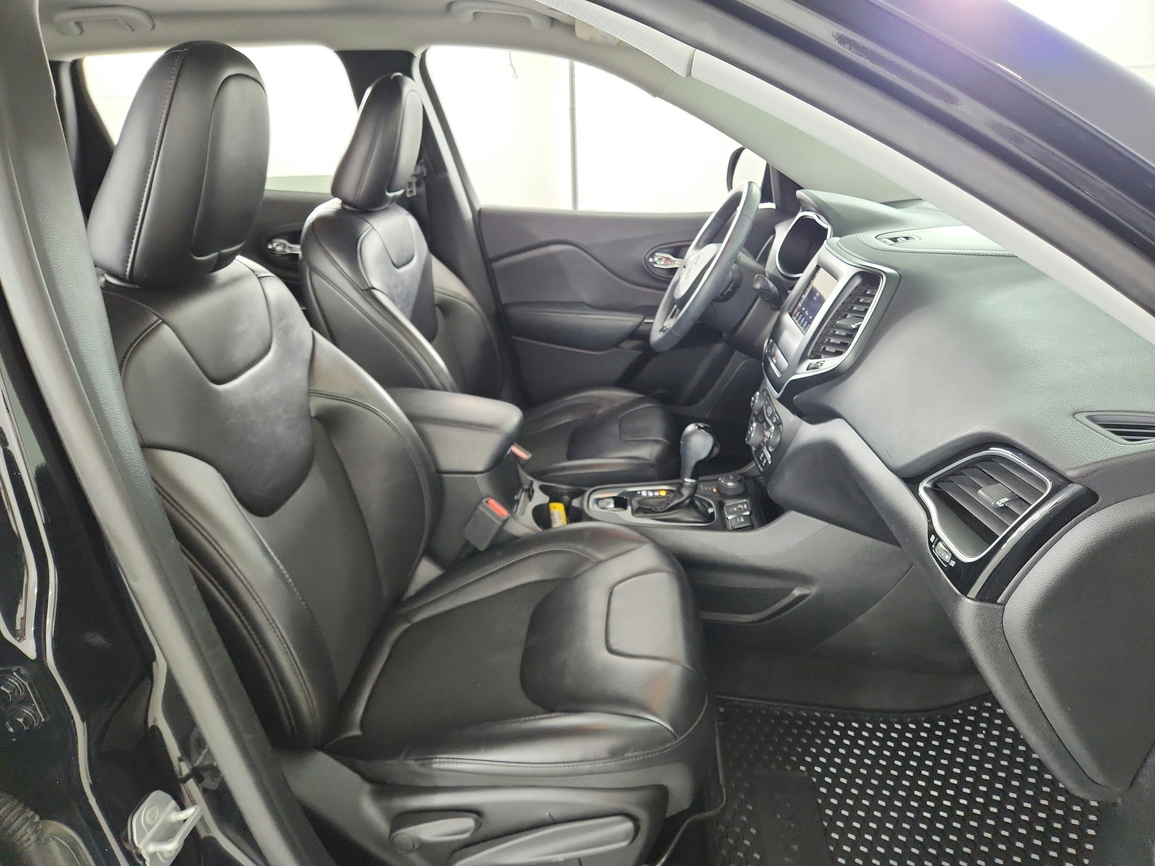 2019 Jeep Cherokee Altitude
