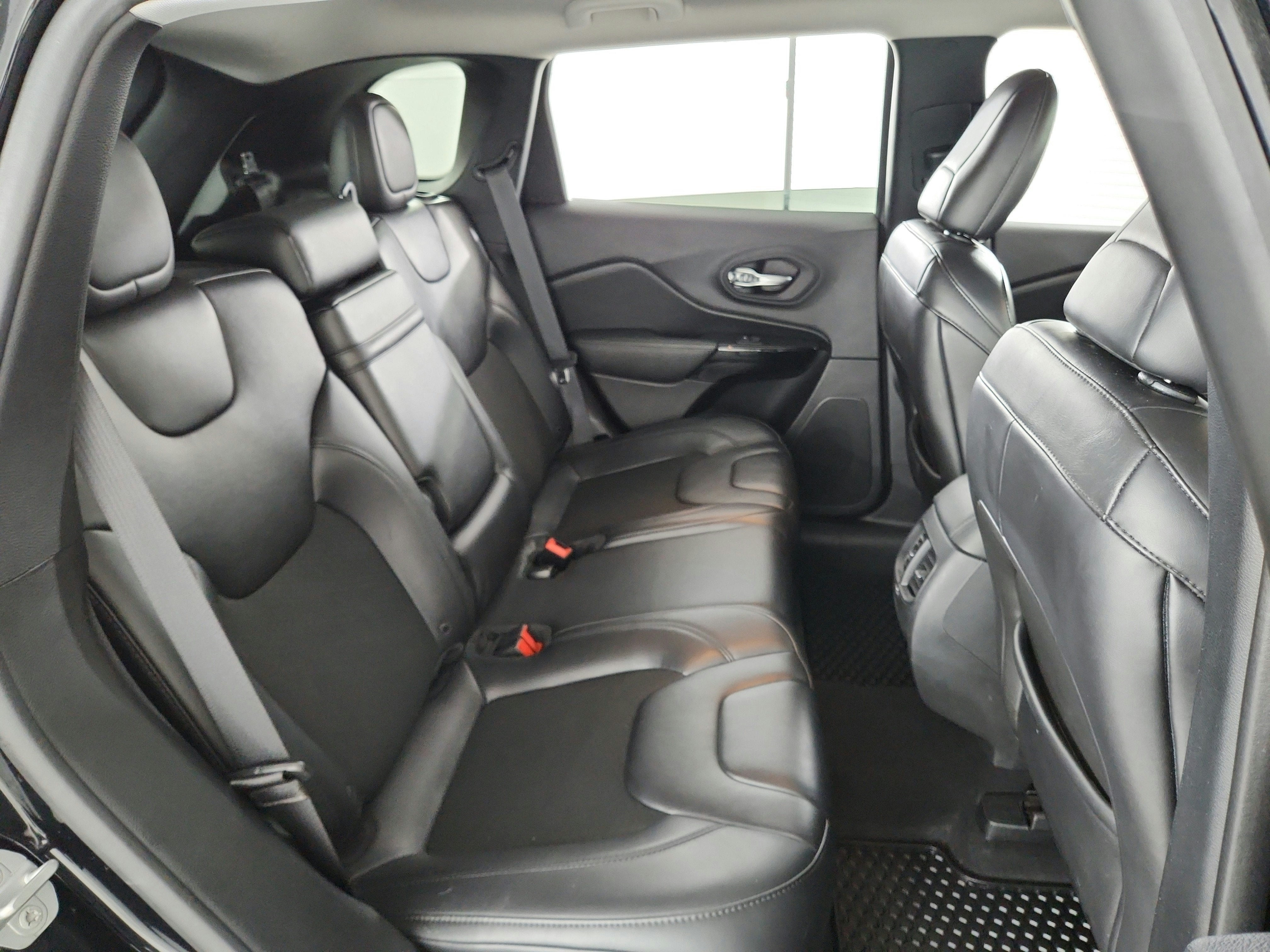 2019 Jeep Cherokee Altitude