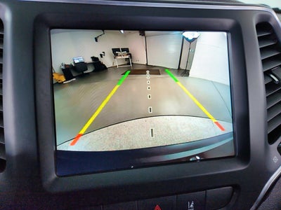 2023 Jeep Cherokee Altitude Lux