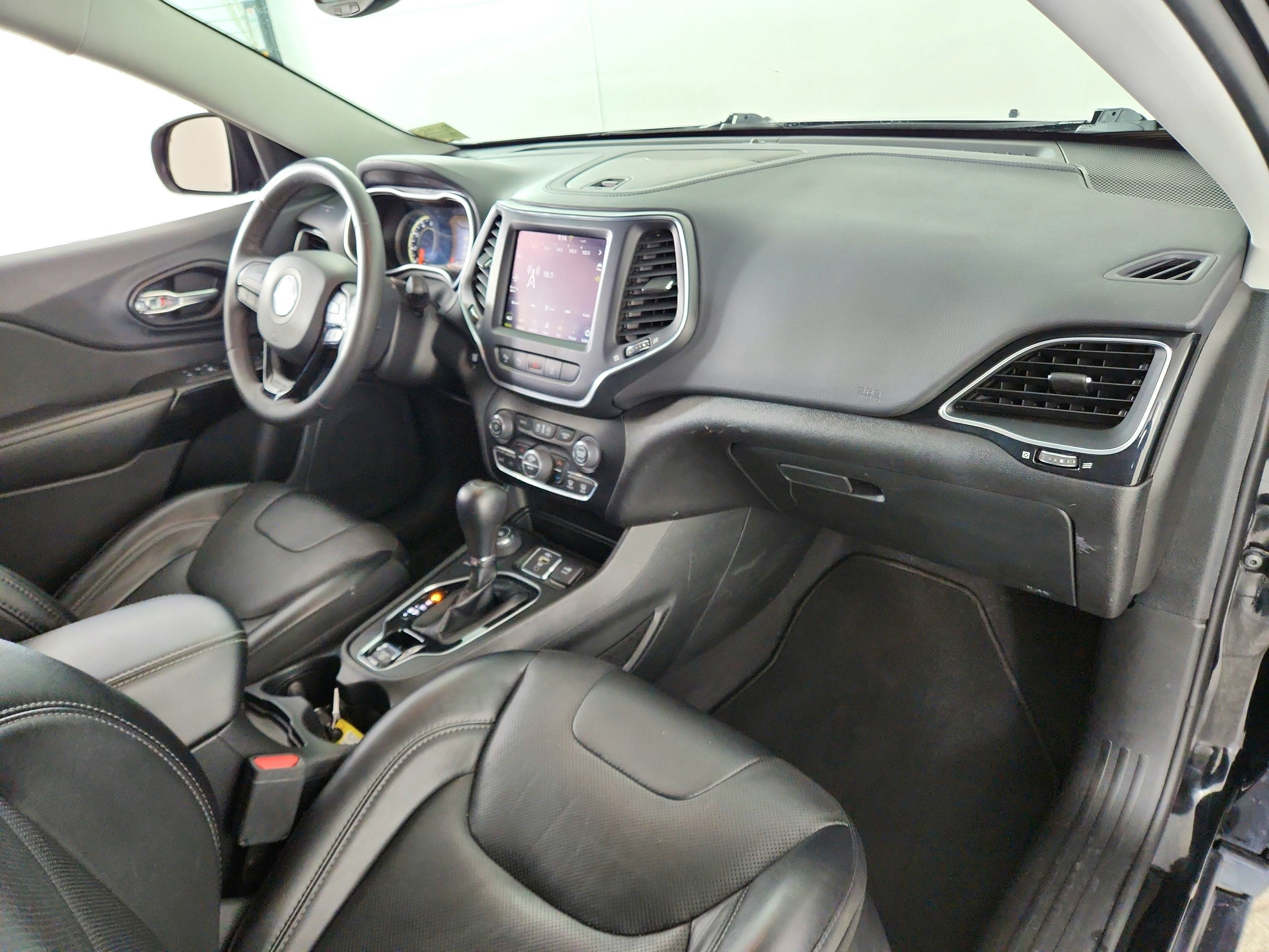 2023 Jeep Cherokee Altitude Lux