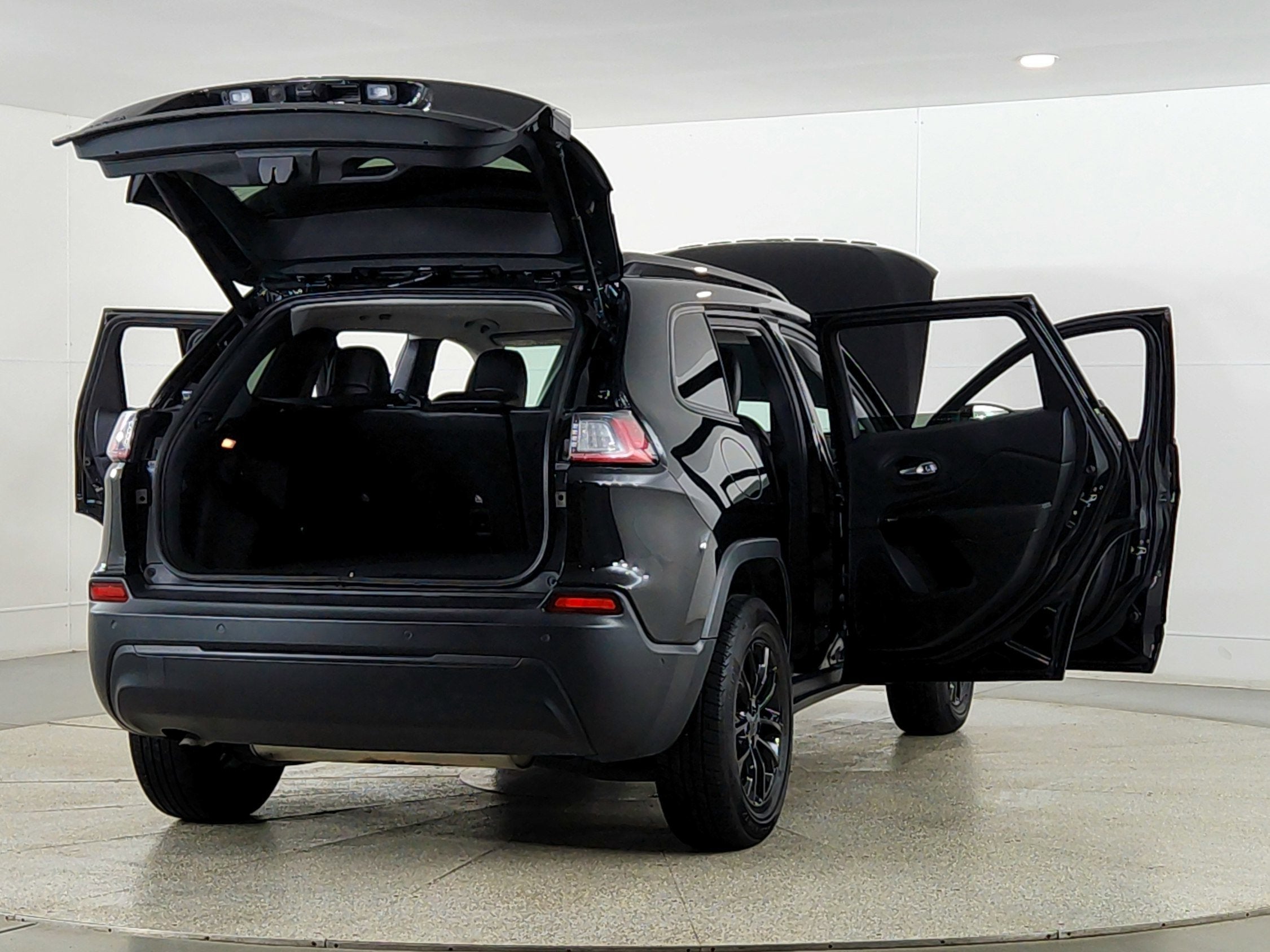 2023 Jeep Cherokee Altitude Lux