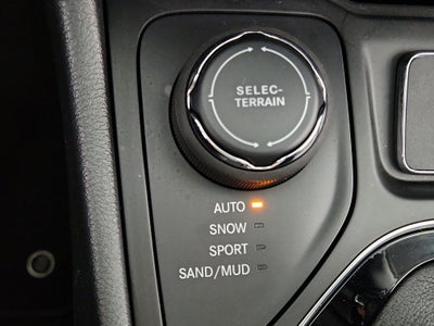 2023 Jeep Cherokee Altitude Lux