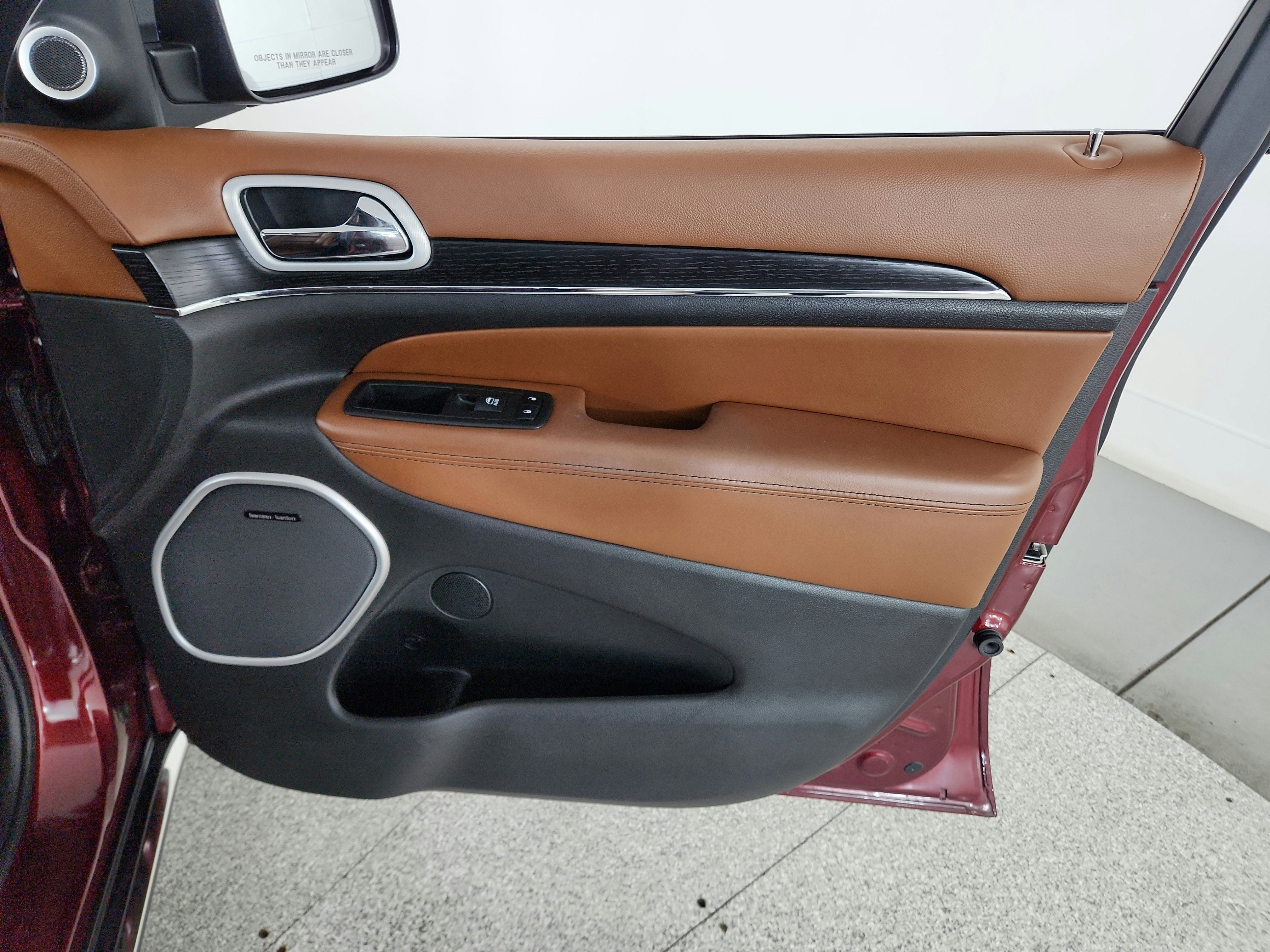 2019 Jeep Grand Cherokee Summit