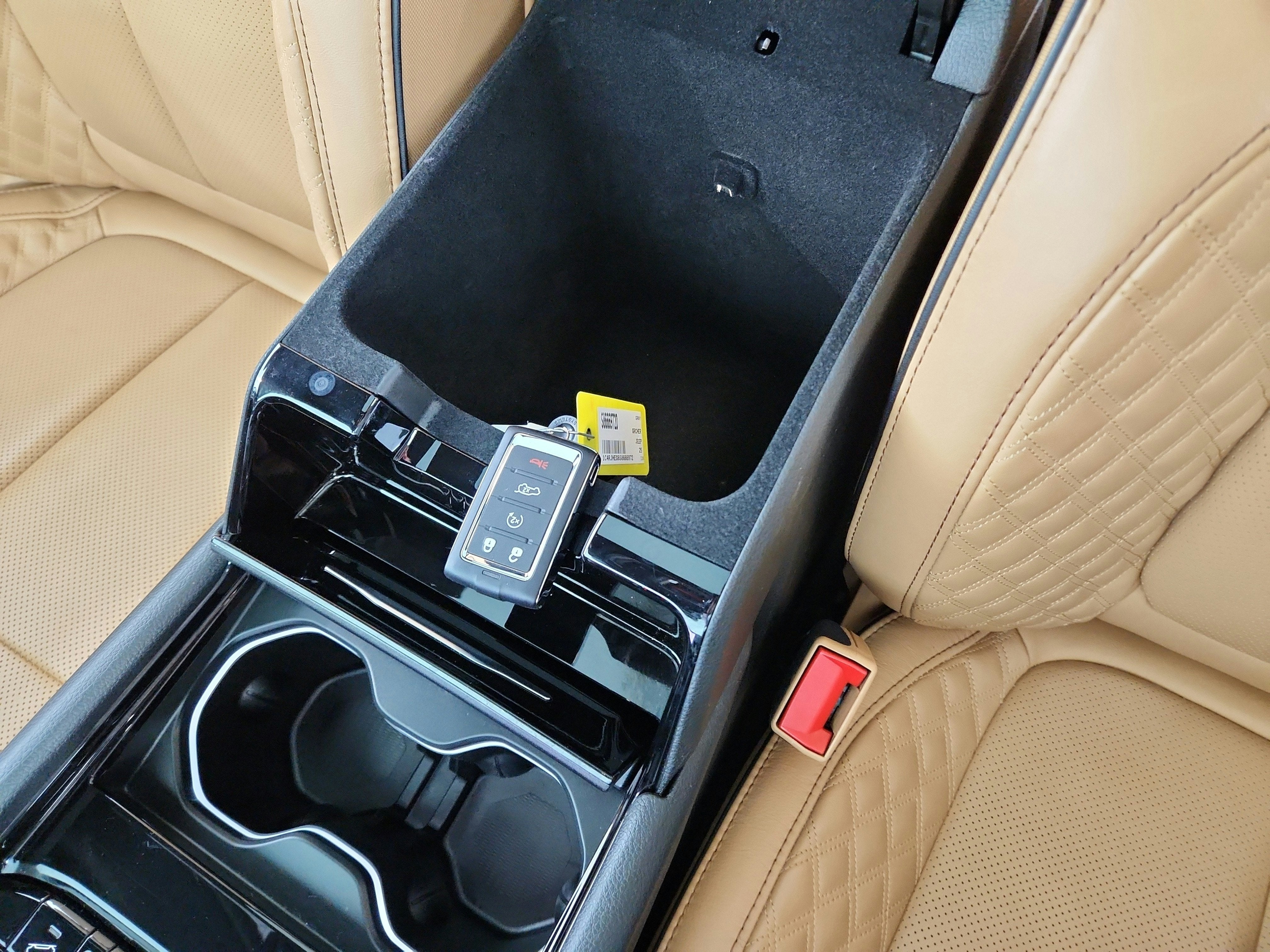 2025 Jeep Grand Cherokee Summit 4x4