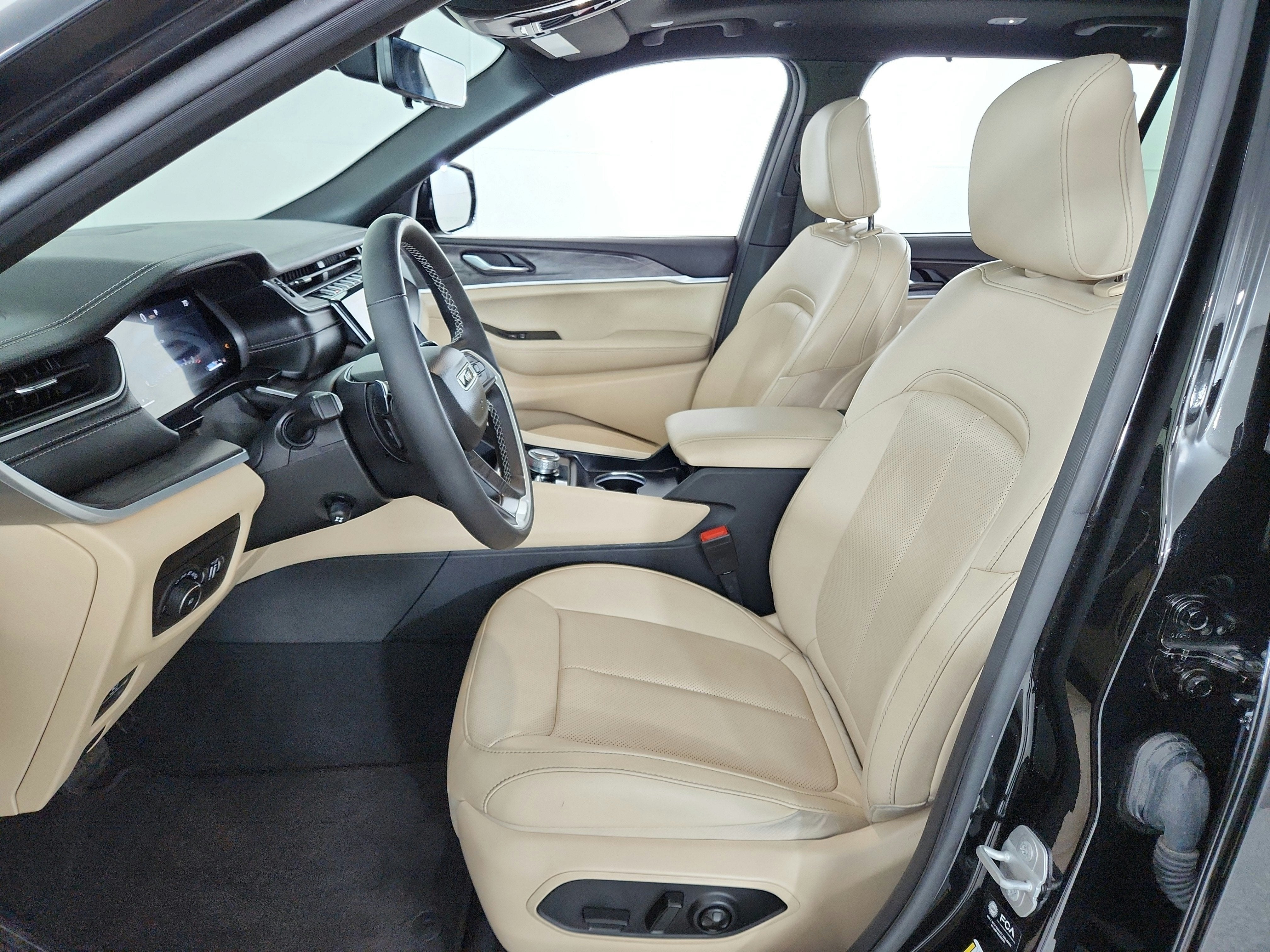 2025 Jeep Grand Cherokee L Limited 4x4