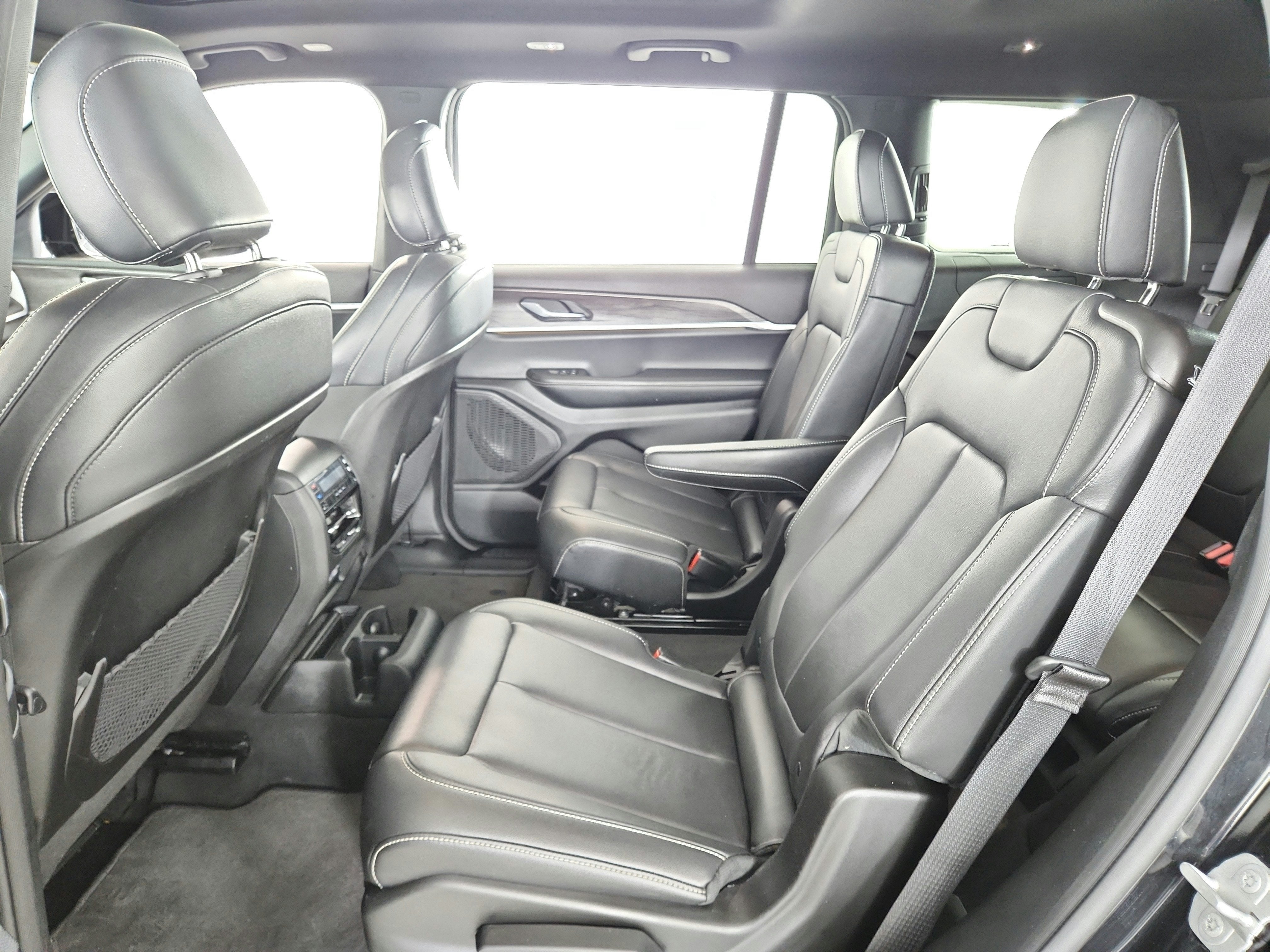 2025 Jeep Grand Cherokee L Limited 4x4