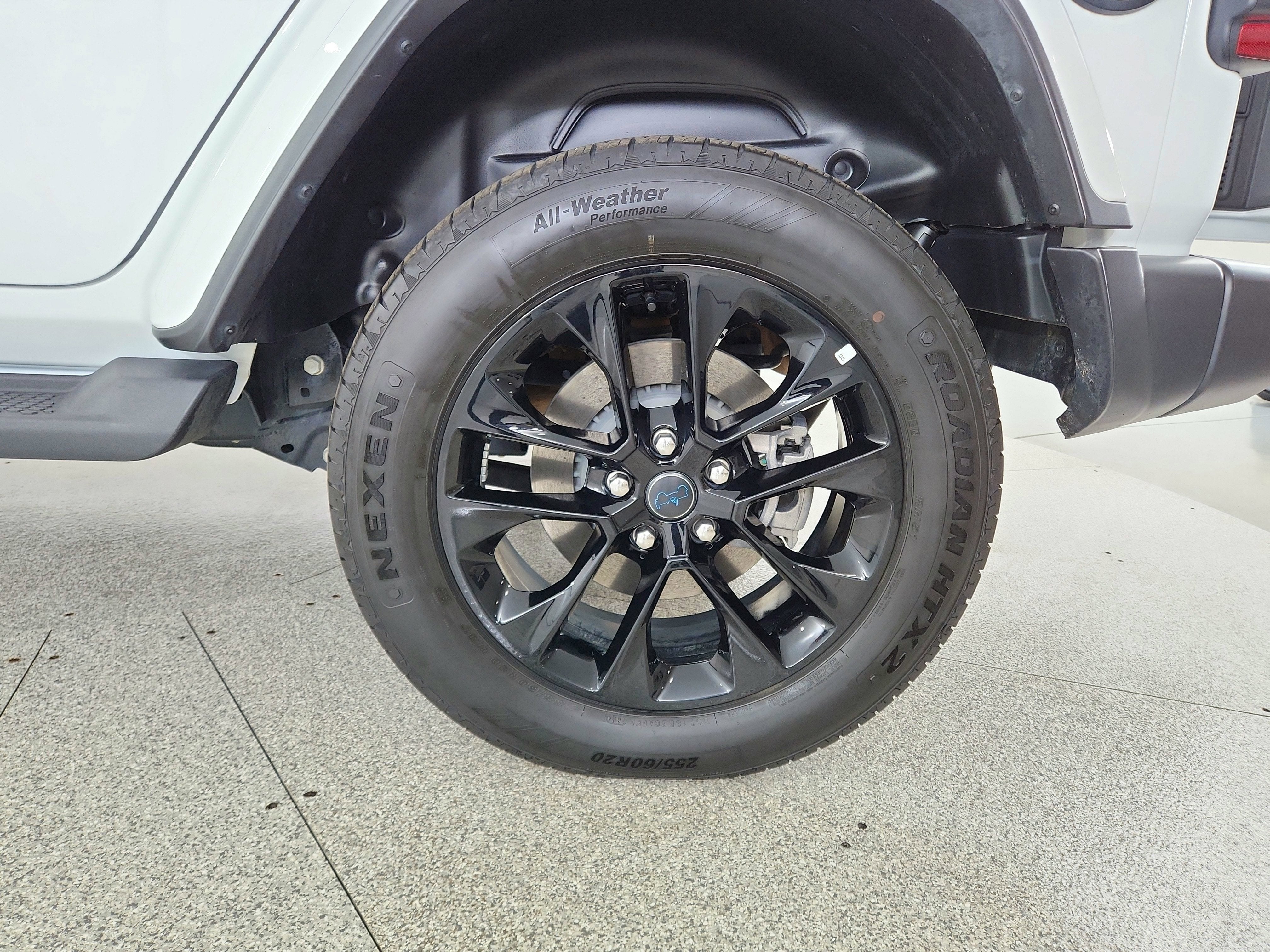 2025 Jeep Wrangler 4xe Sahara