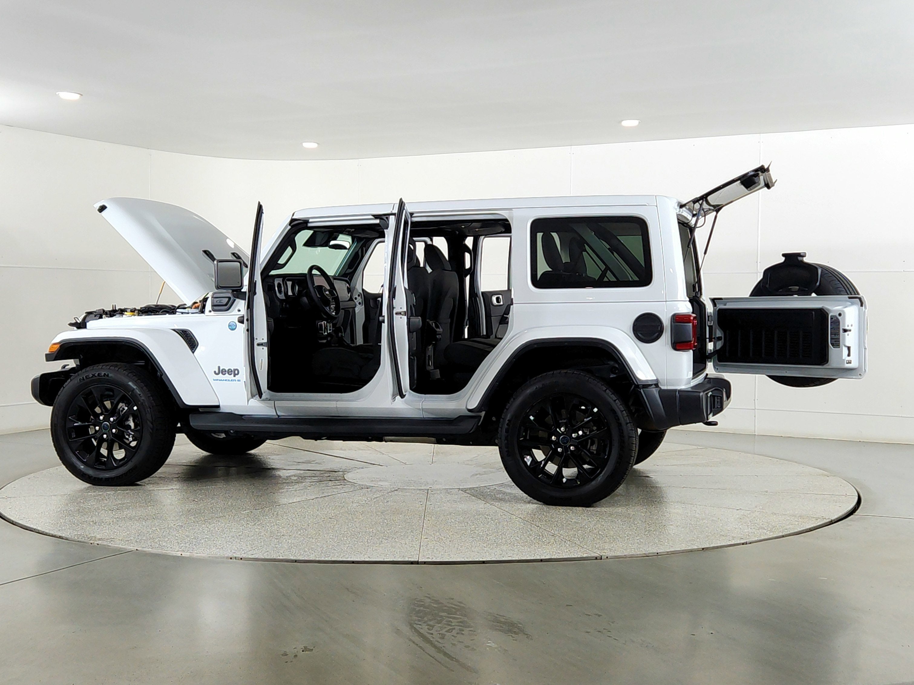 2025 Jeep Wrangler 4xe Sahara