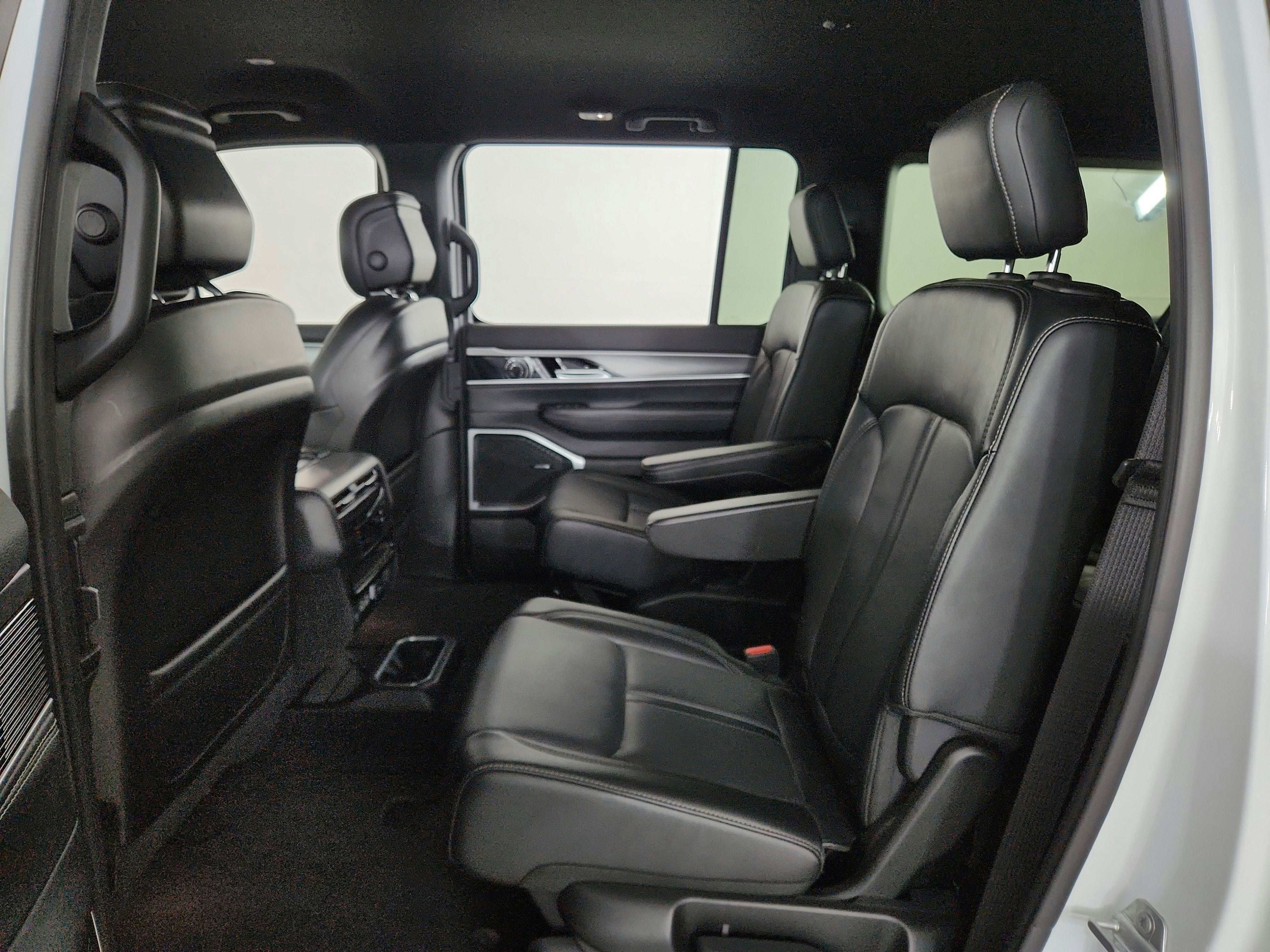 2025 Jeep Wagoneer L Series II