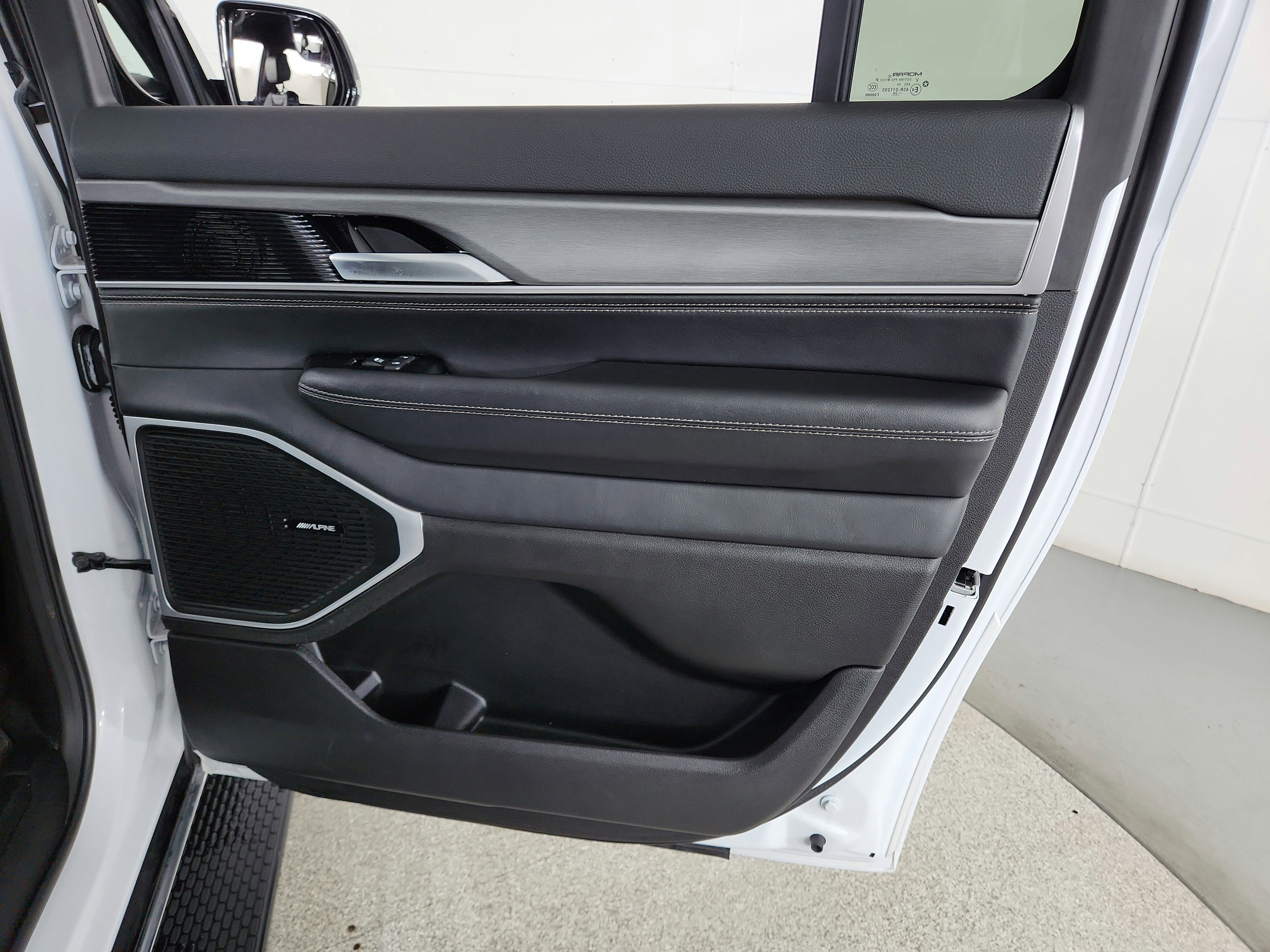 2025 Jeep Wagoneer L Series II