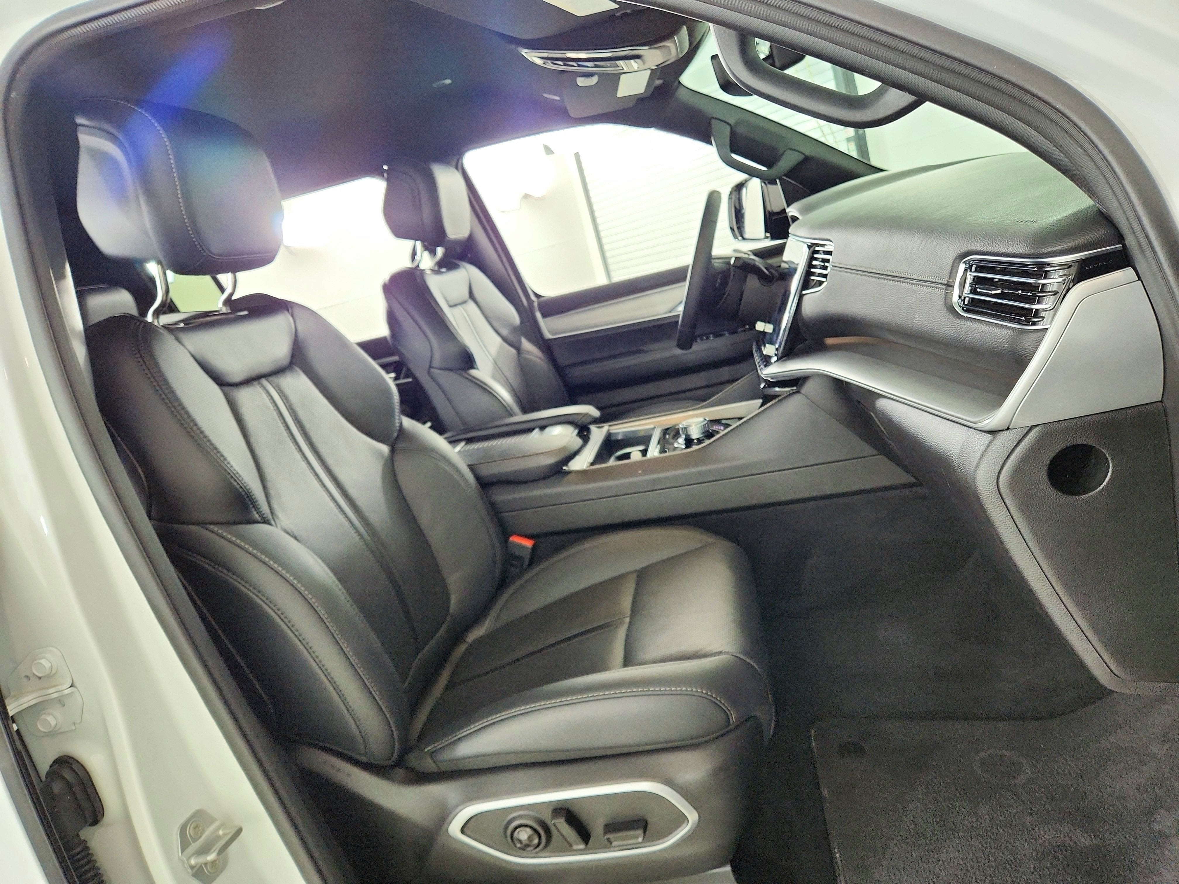 2025 Jeep Wagoneer L Series II