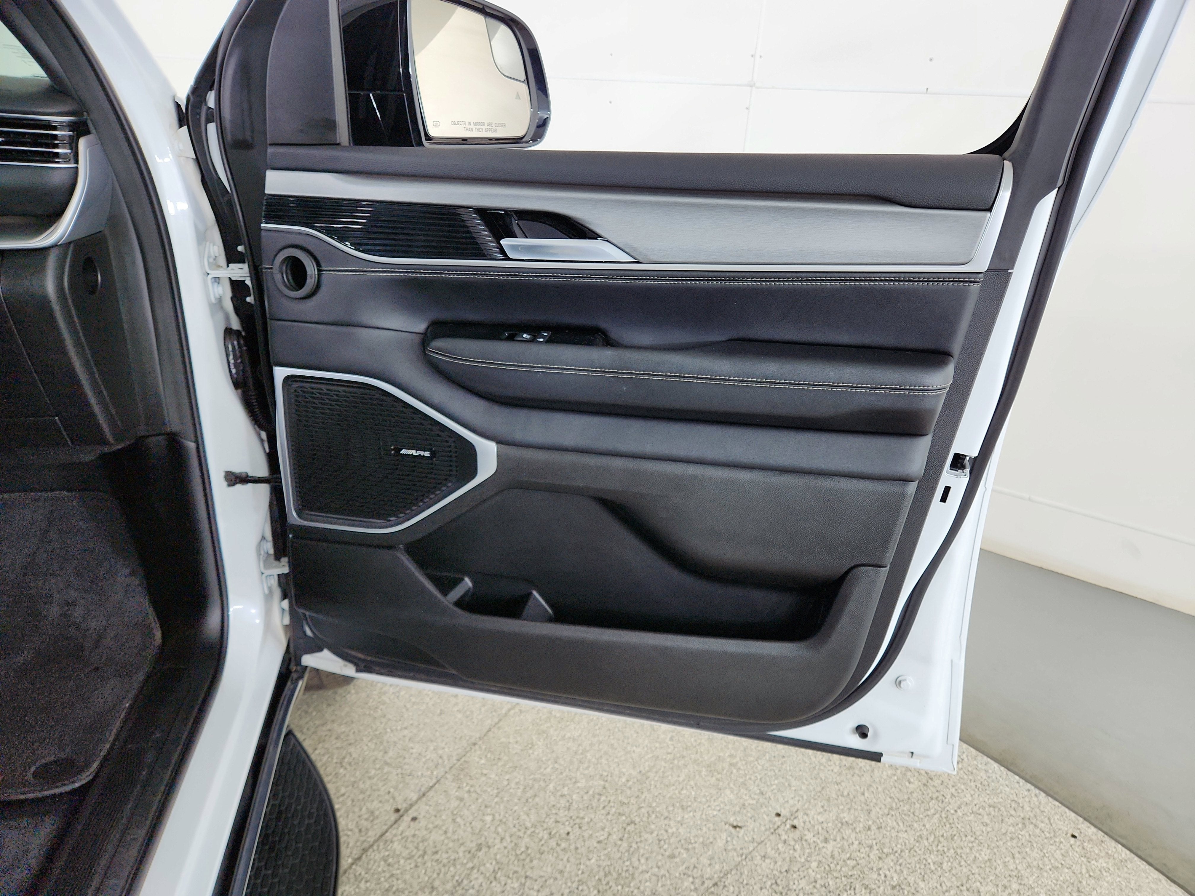 2025 Jeep Wagoneer L Series II