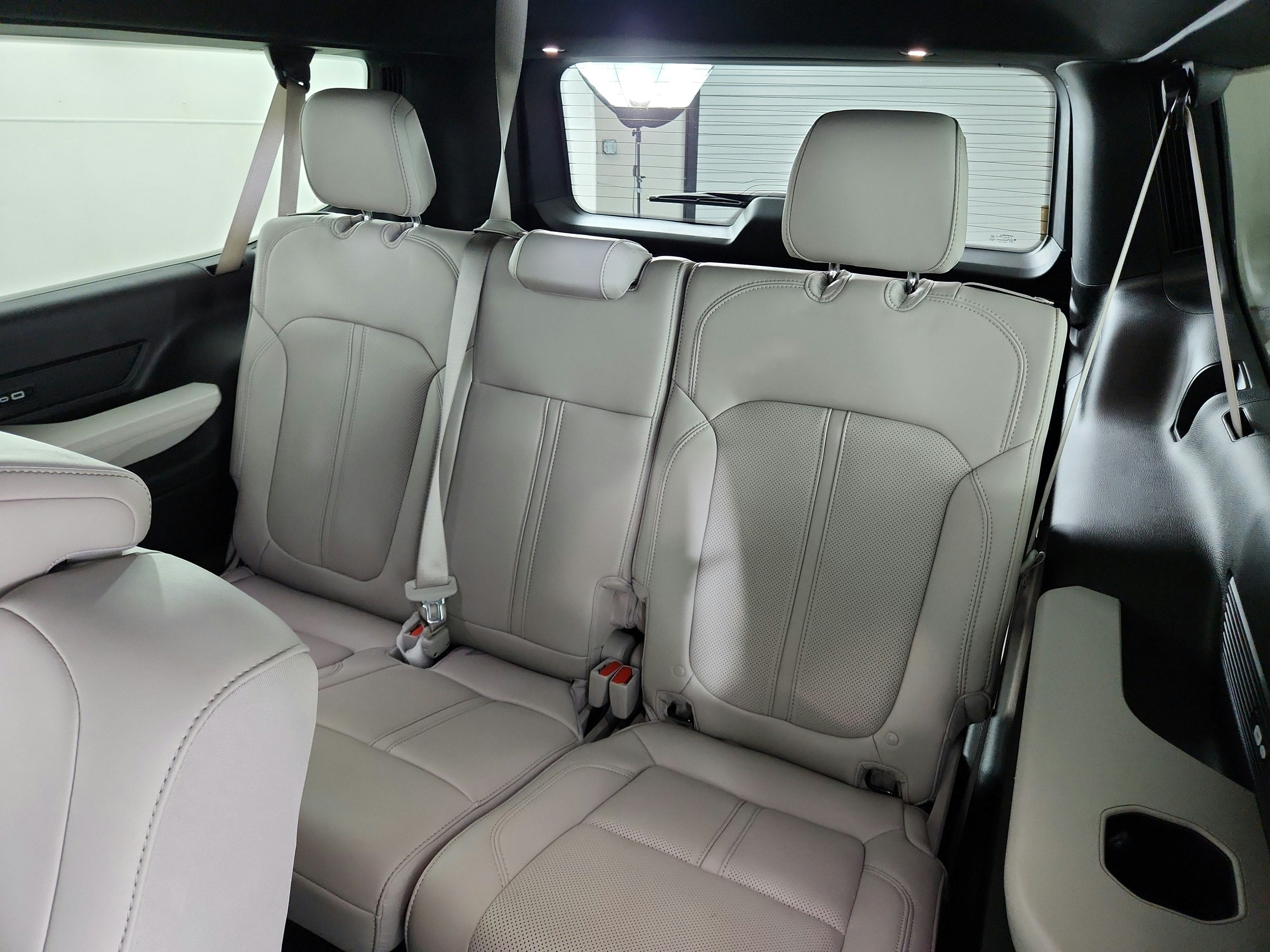 2025 Jeep Wagoneer L Series III