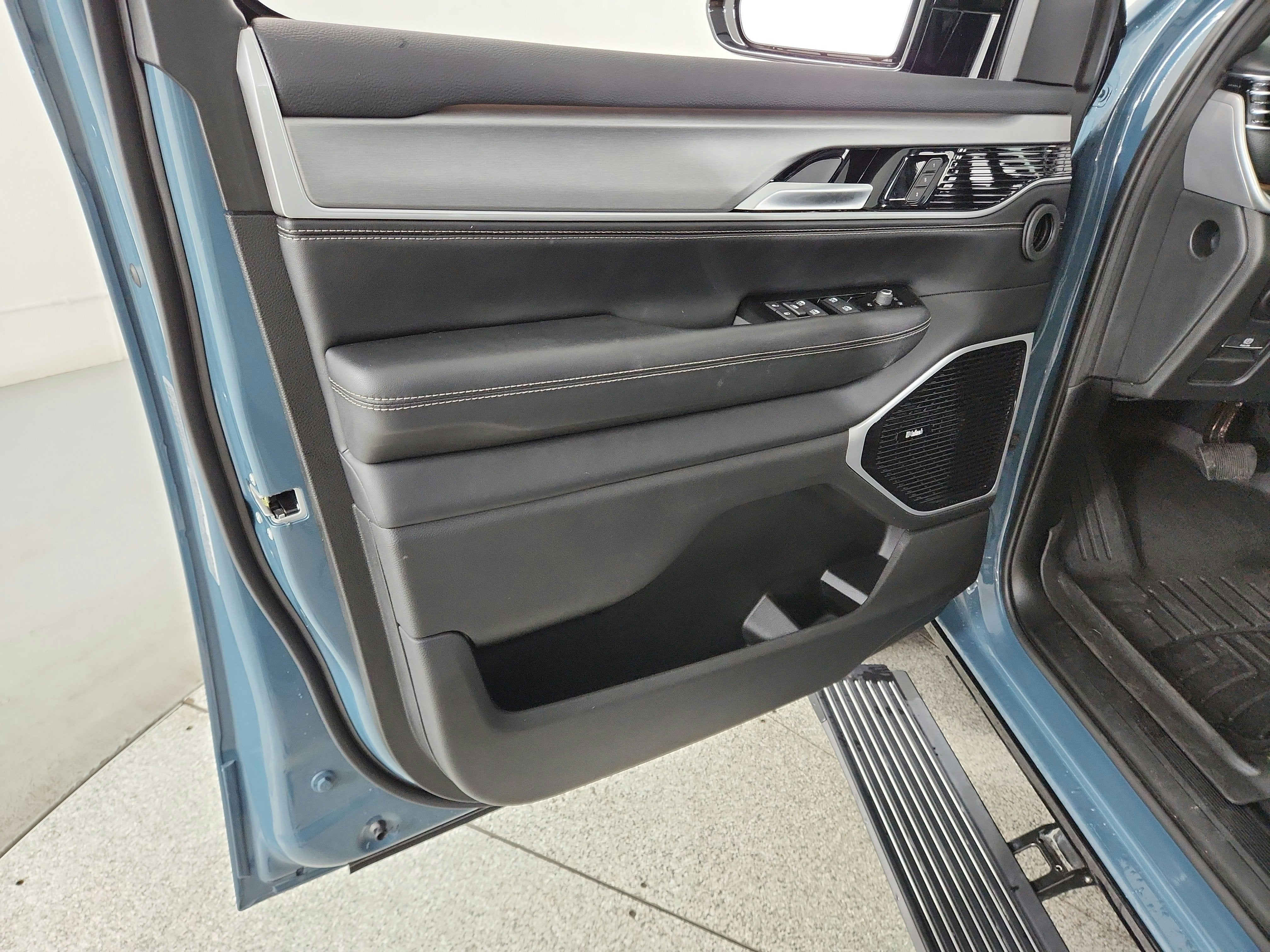 2026 Jeep Grand Wagoneer Limited Altitude 4x4