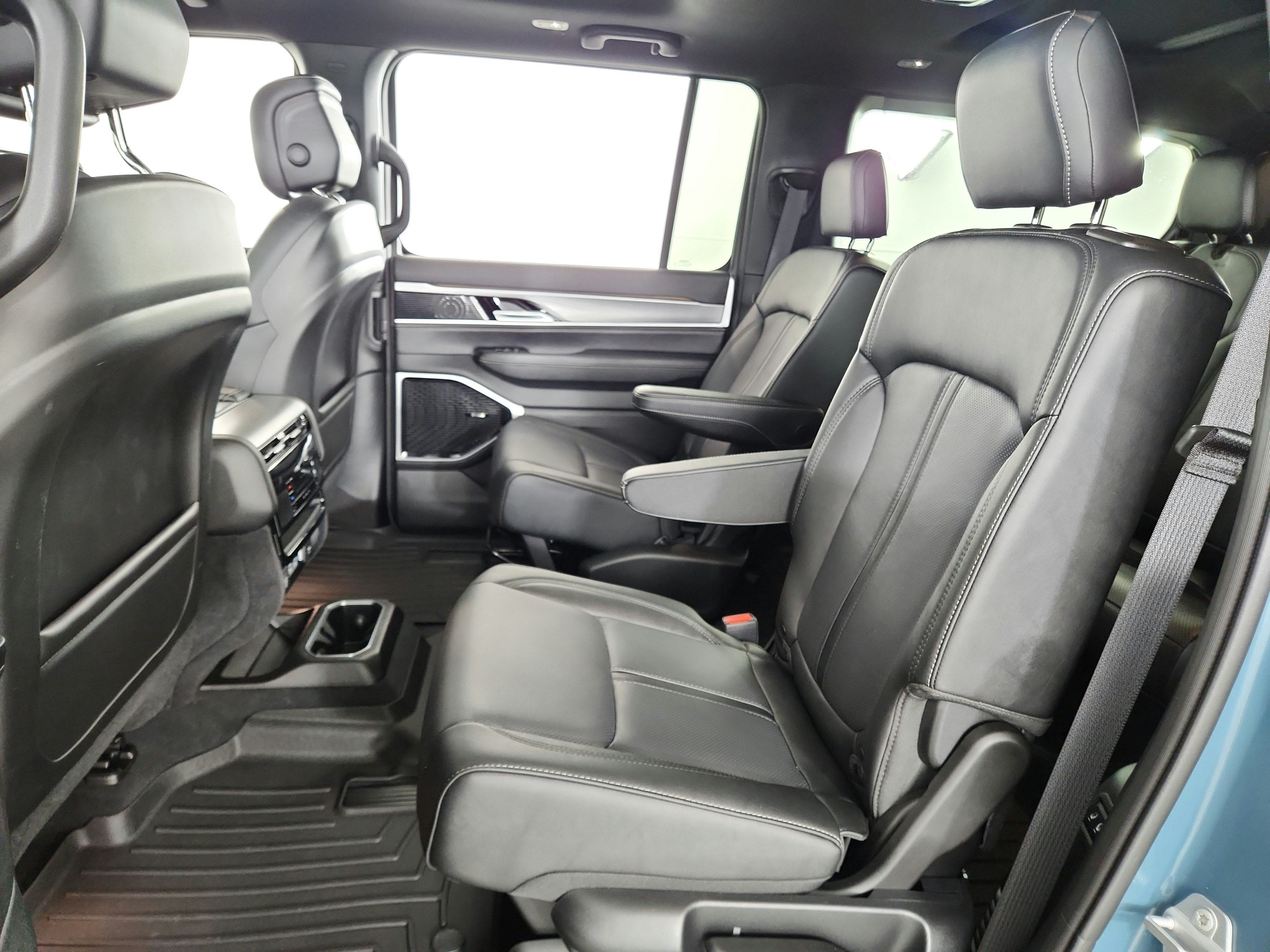 2026 Jeep Grand Wagoneer Limited Altitude 4x4