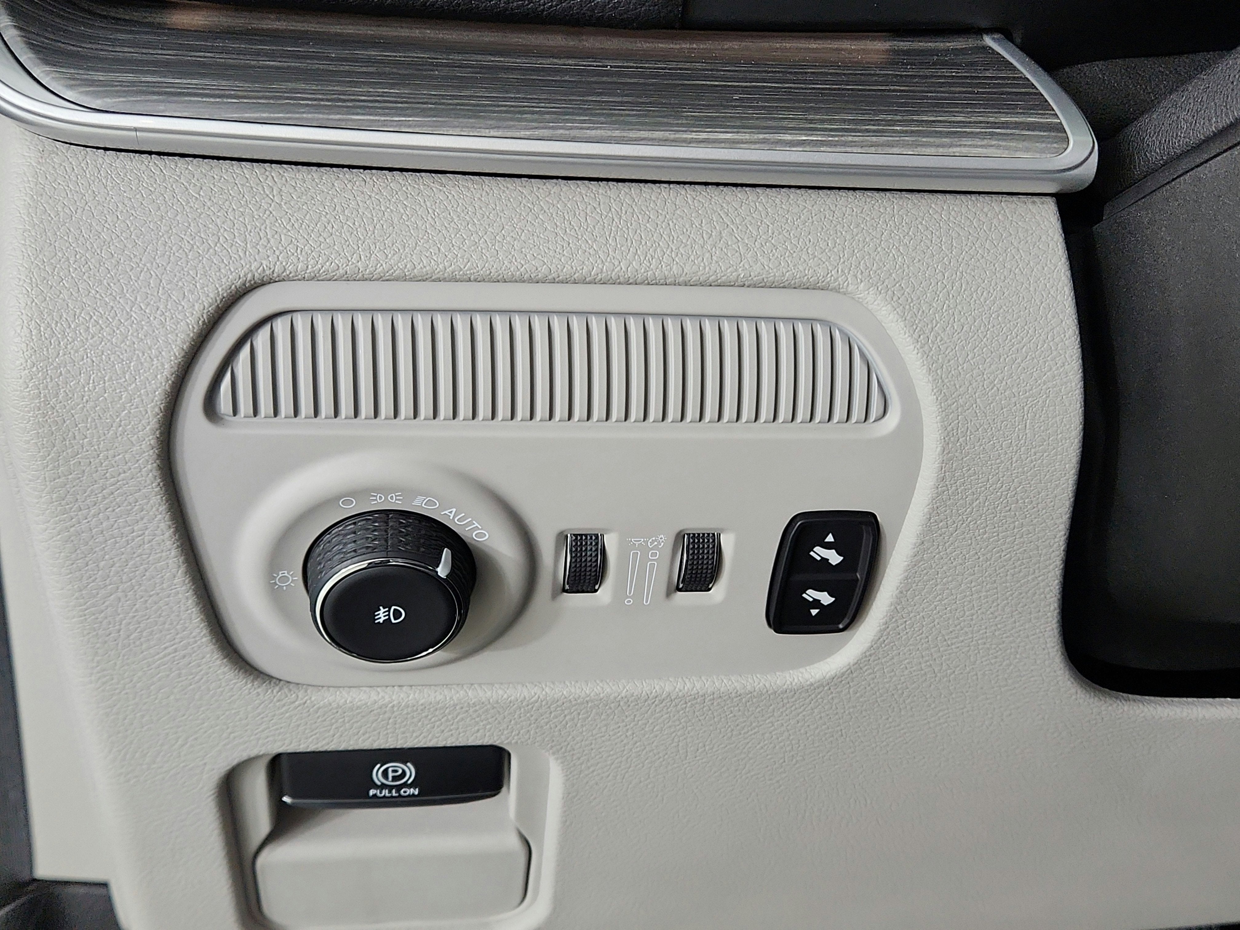 2023 Jeep Wagoneer Series III
