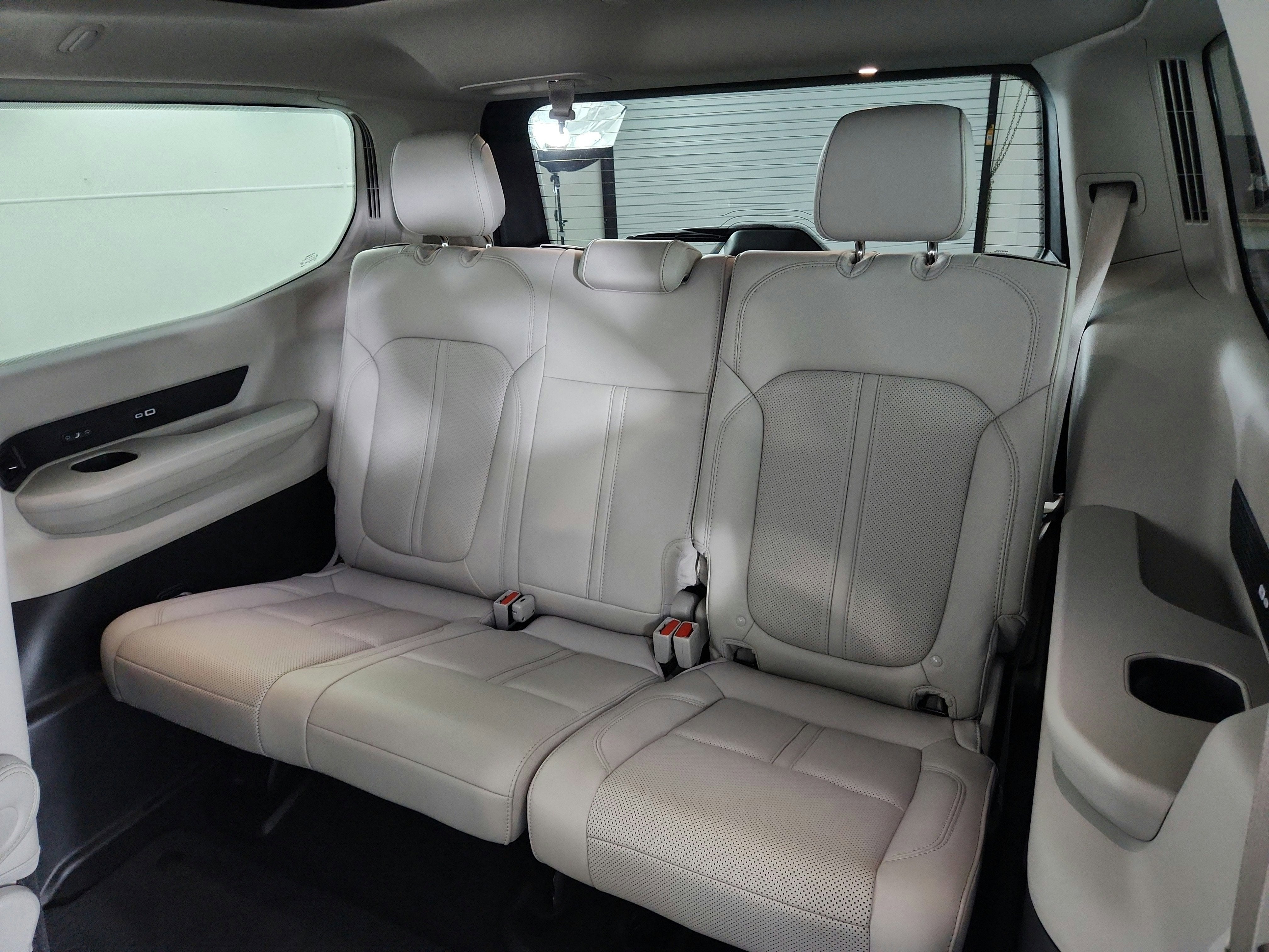 2023 Jeep Wagoneer Series III