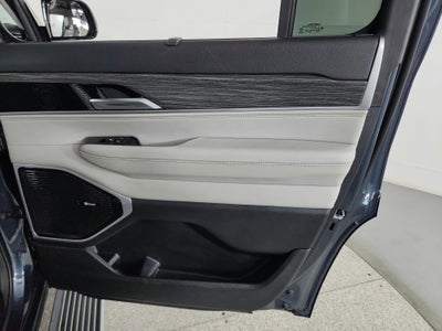 2023 Jeep Wagoneer Series III
