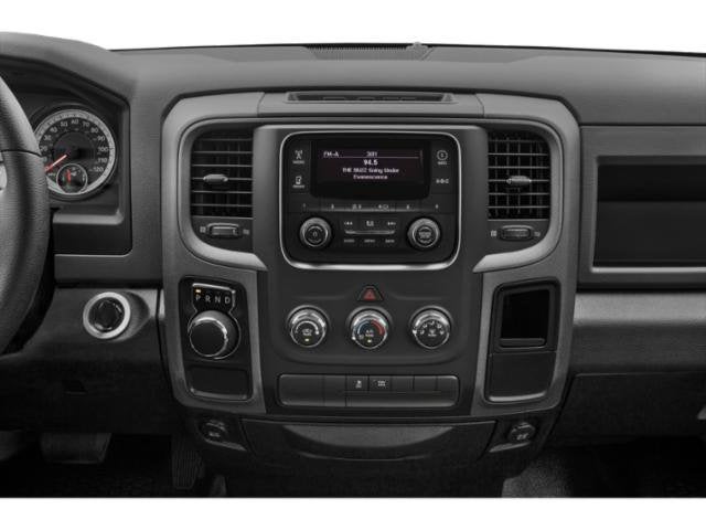 2019 RAM 1500 Classic Express 4x4 Crew Cab 5'7" Box
