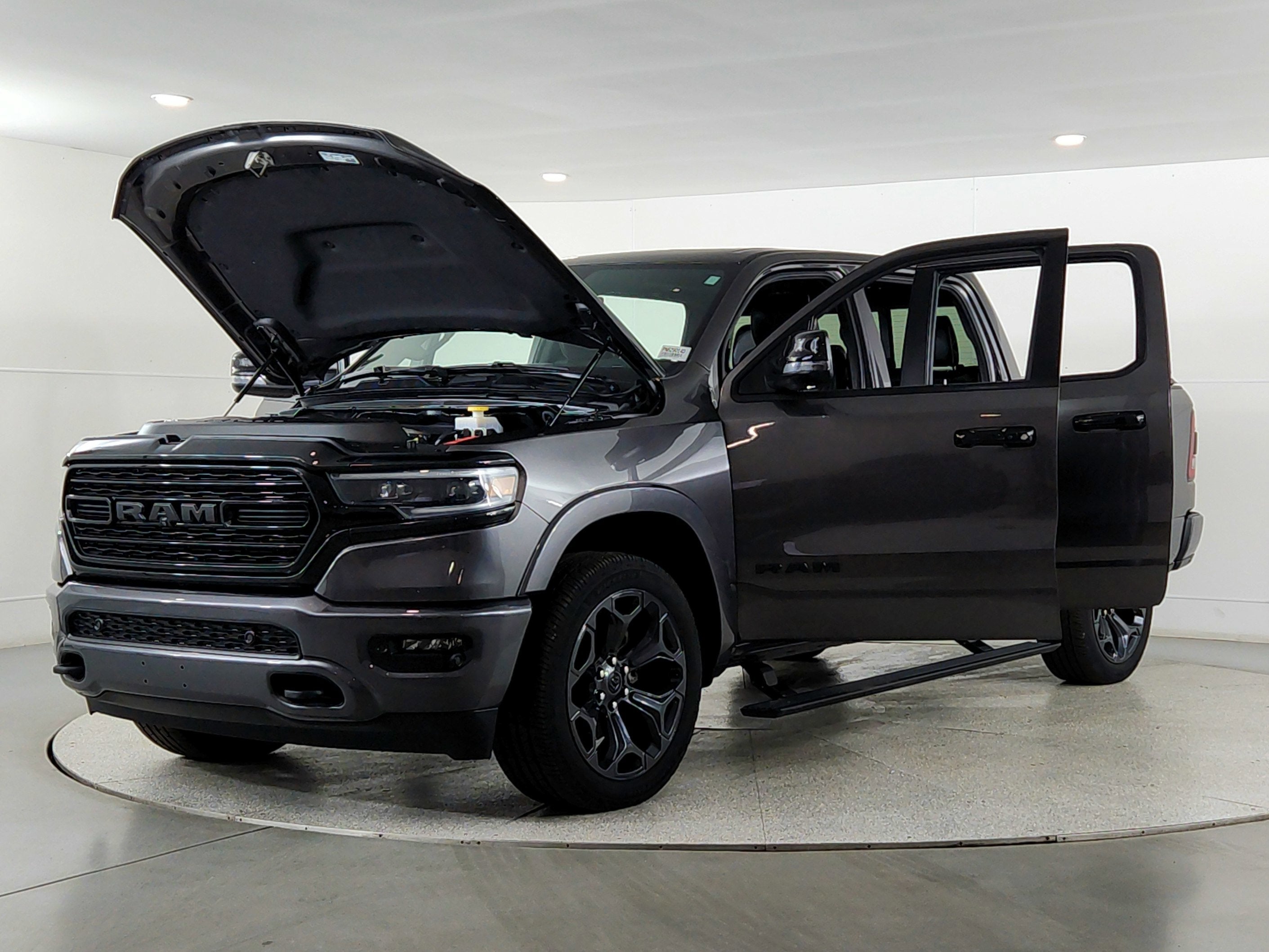 2023 RAM 1500 Limited
