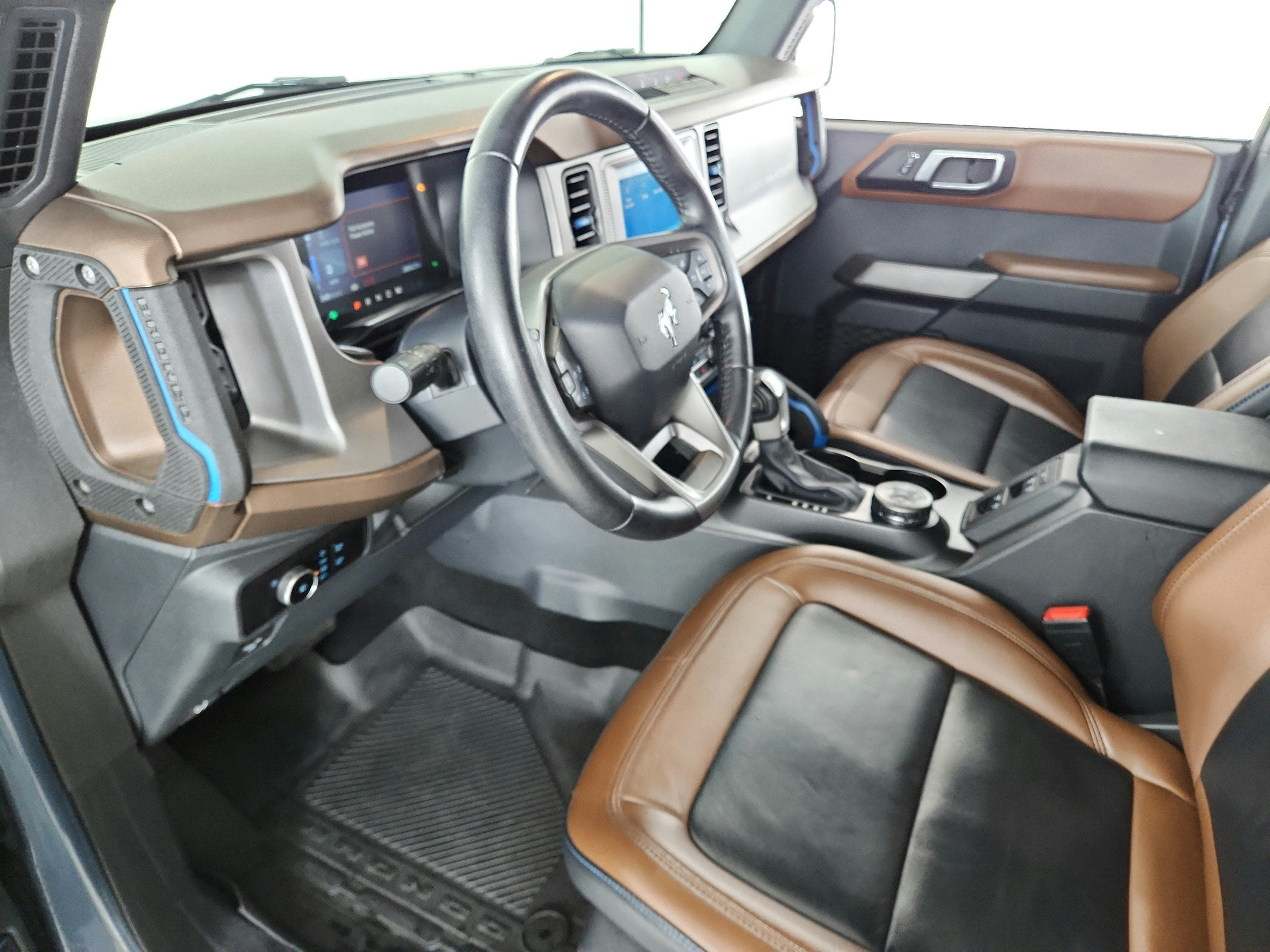 2023 Ford Bronco Outer Banks 4 Door Advanced 4x4