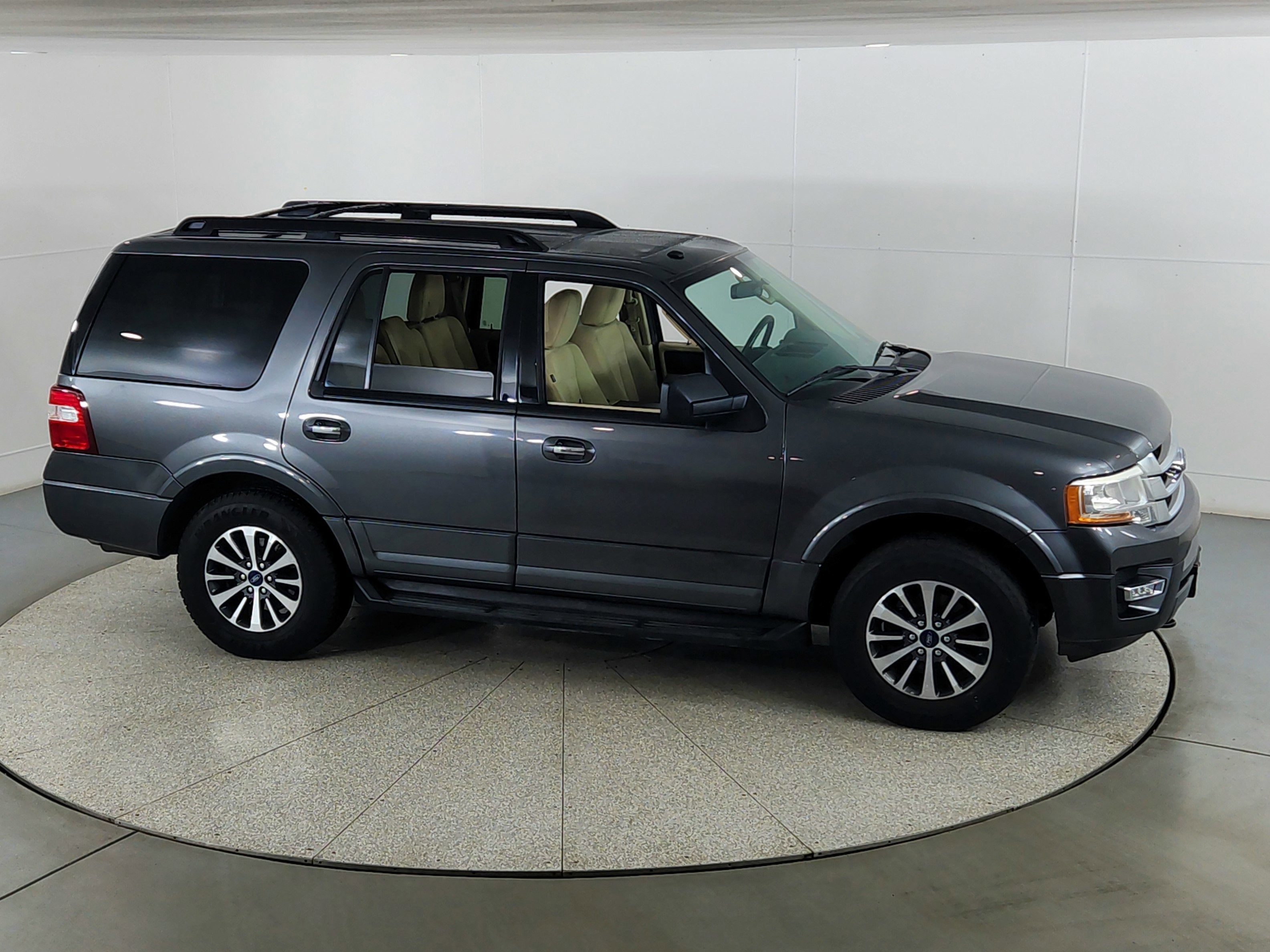2016 Ford Expedition Base