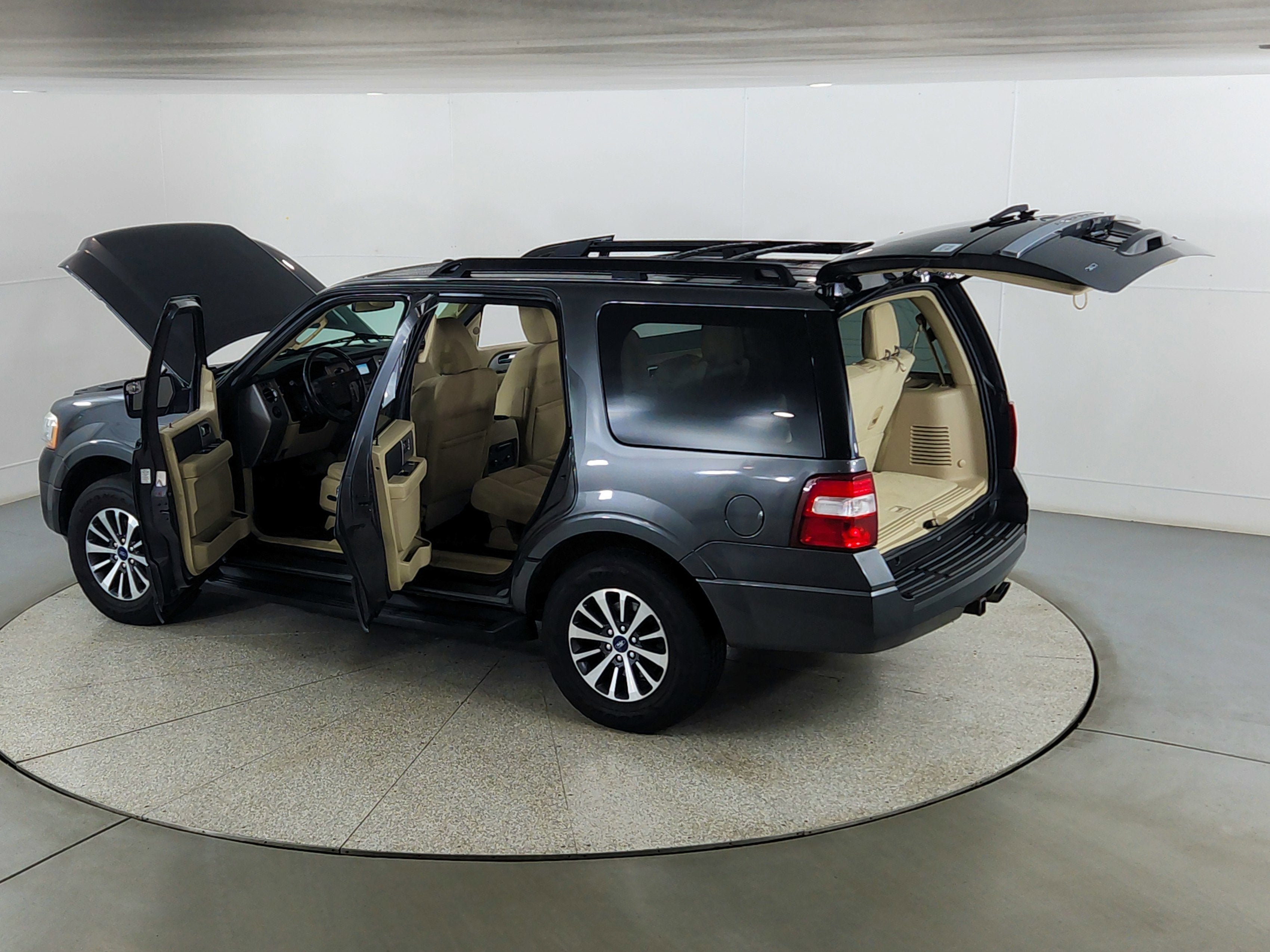 2016 Ford Expedition Base