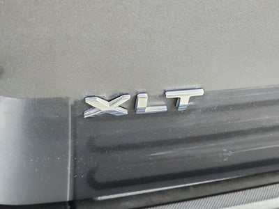 2016 Ford Expedition Base