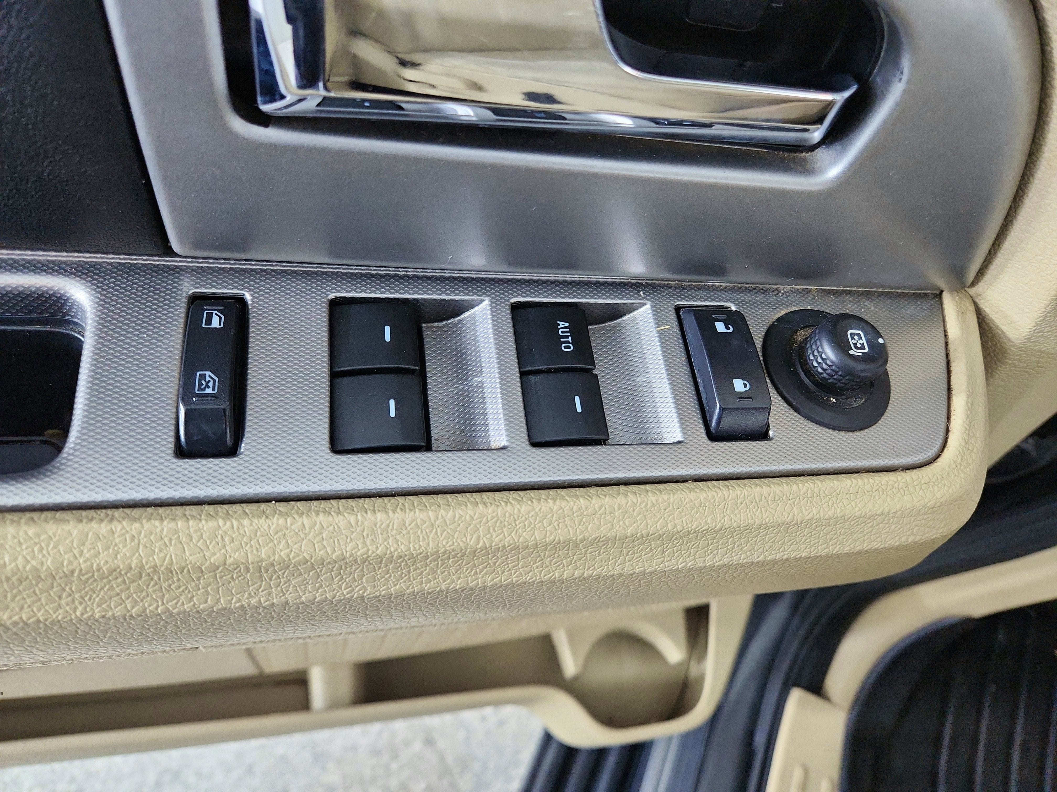 2016 Ford Expedition Base