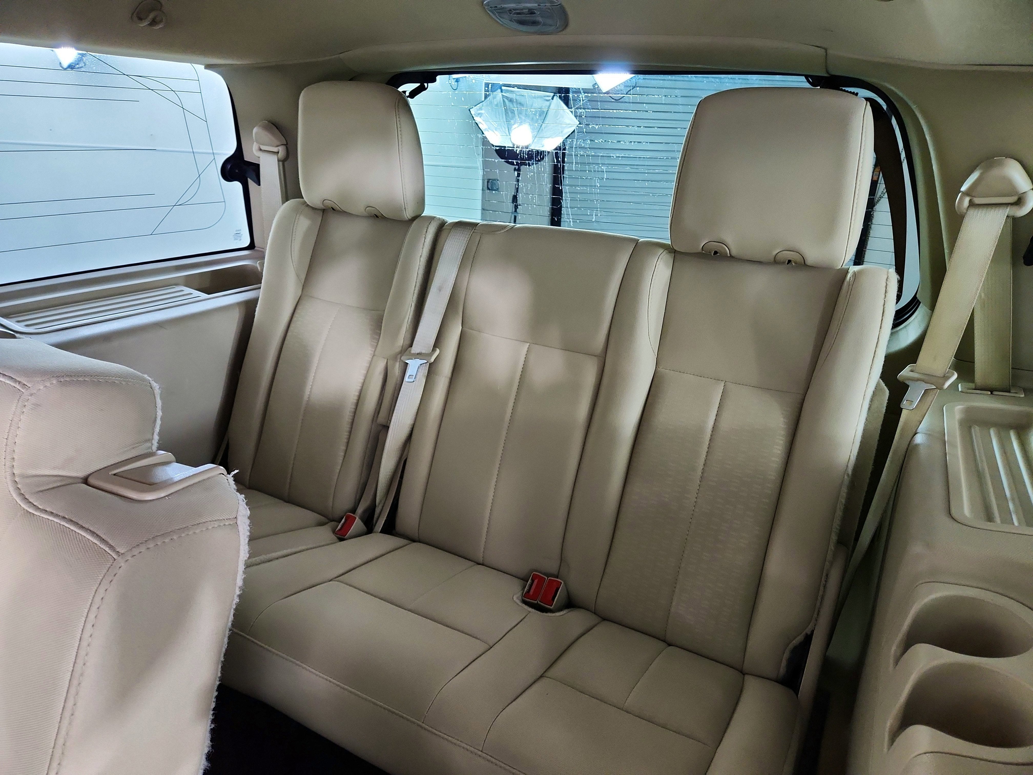 2016 Ford Expedition Base