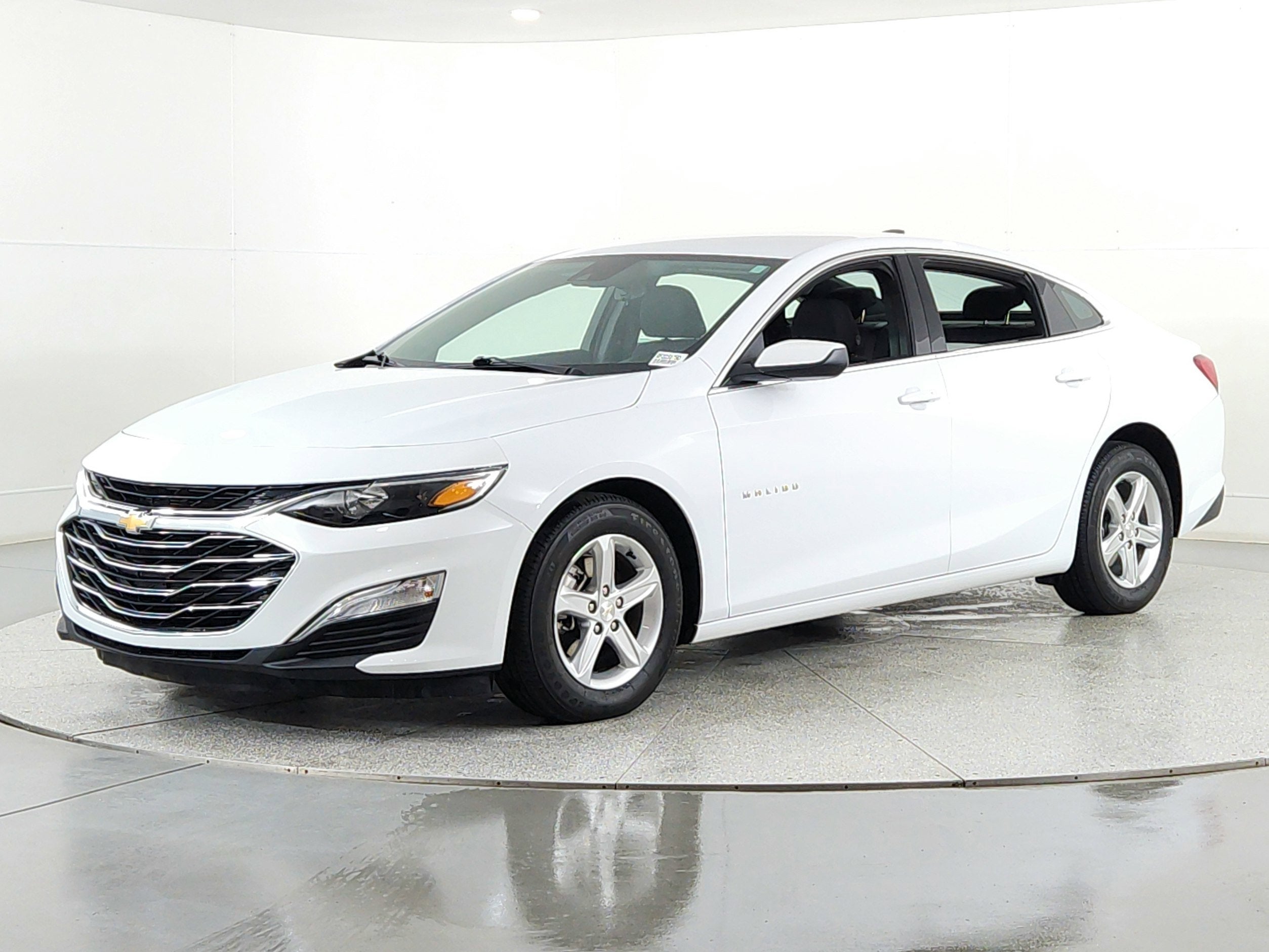 2024 Chevrolet Malibu LS