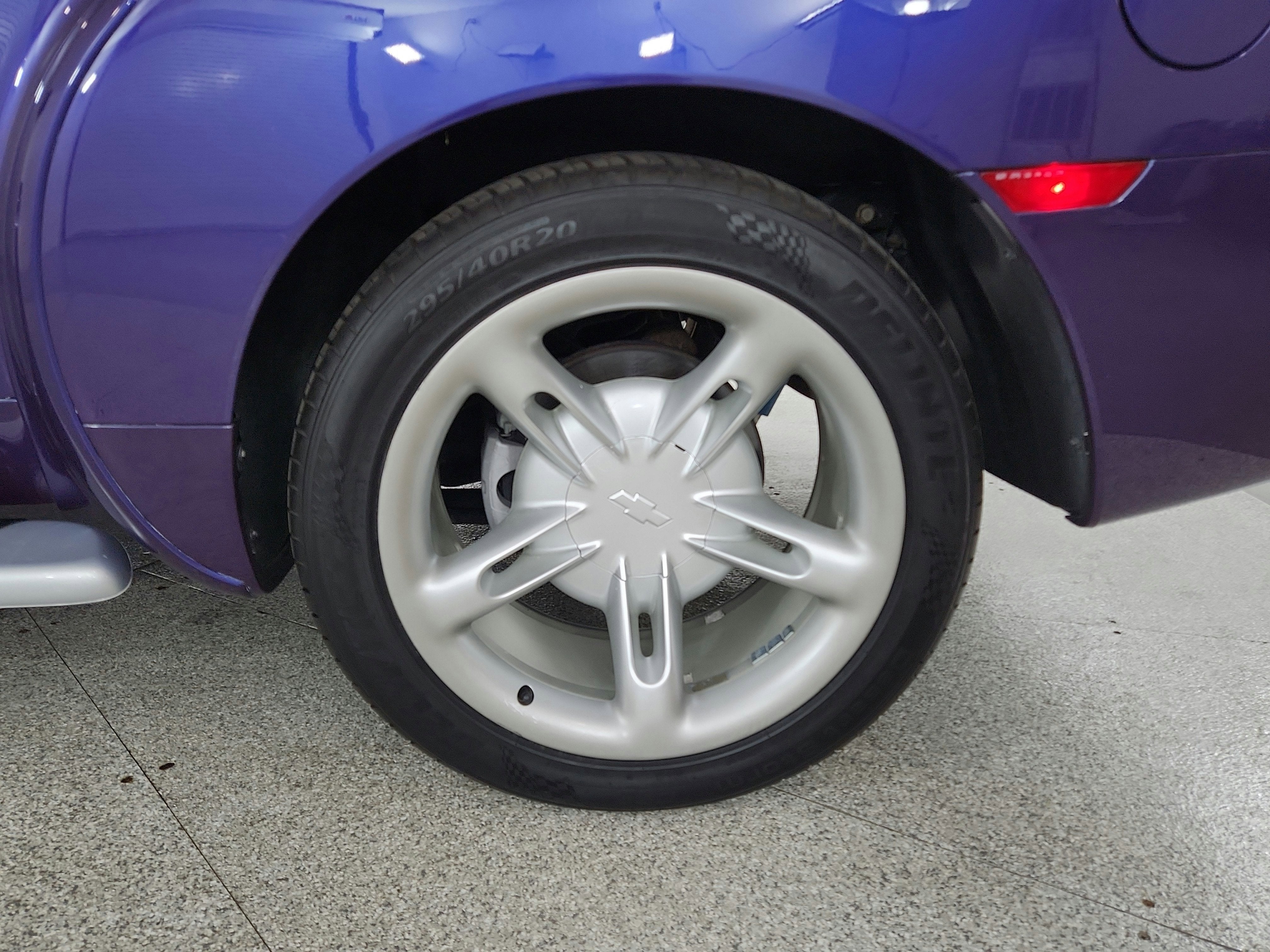 2004 Chevrolet SSR LS