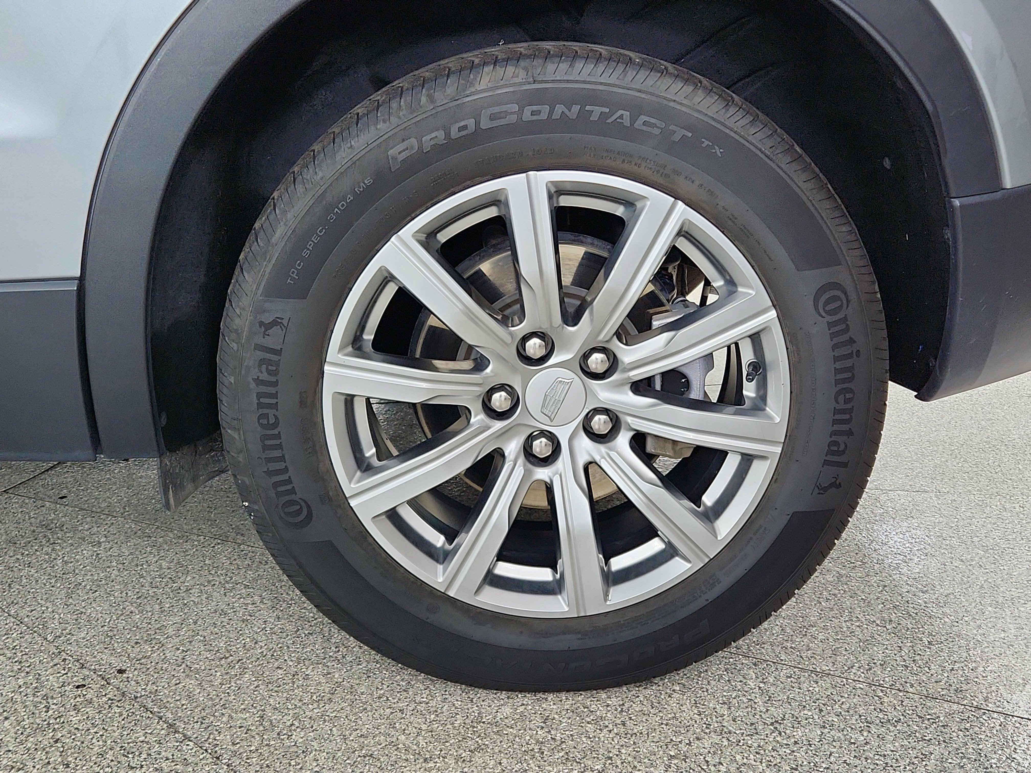 2023 Cadillac XT4 AWD Premium Luxury