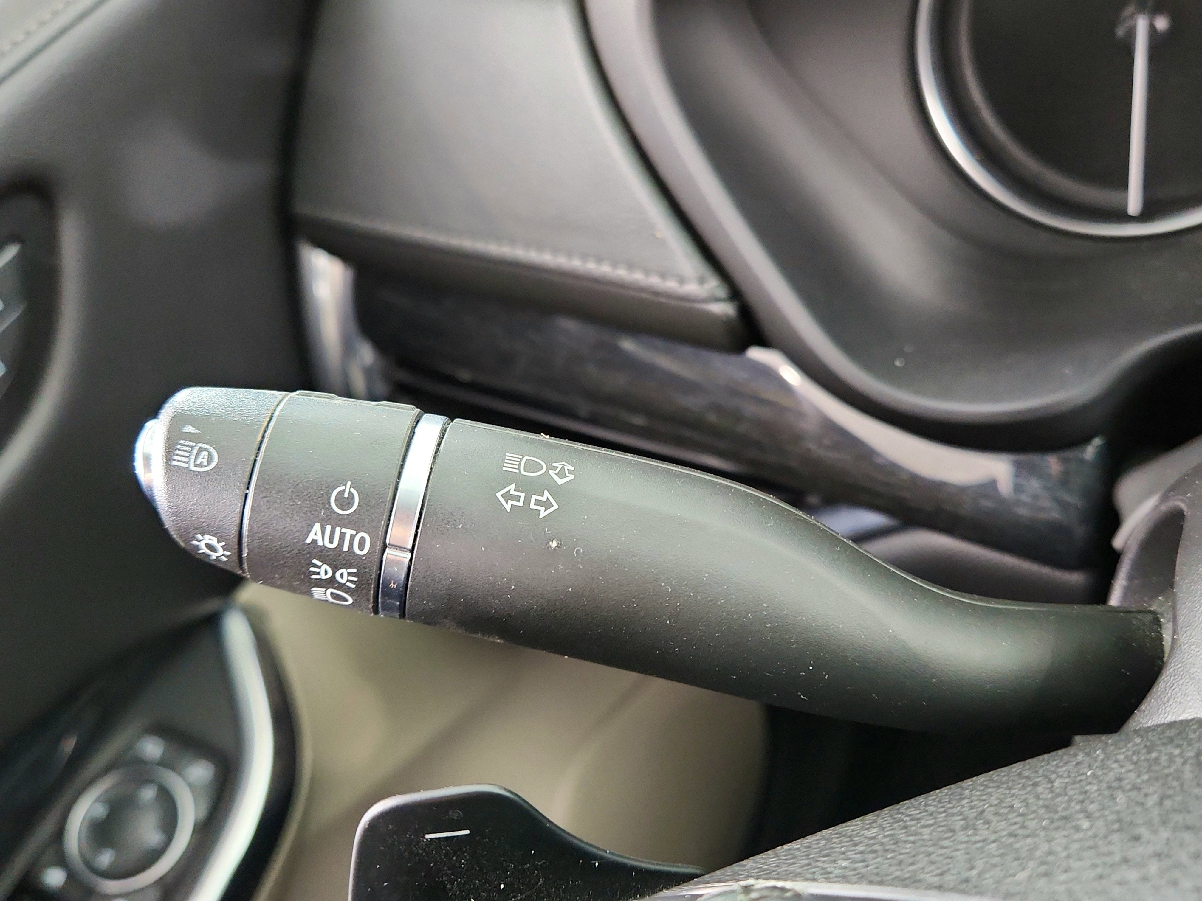 2023 Cadillac XT4 AWD Premium Luxury