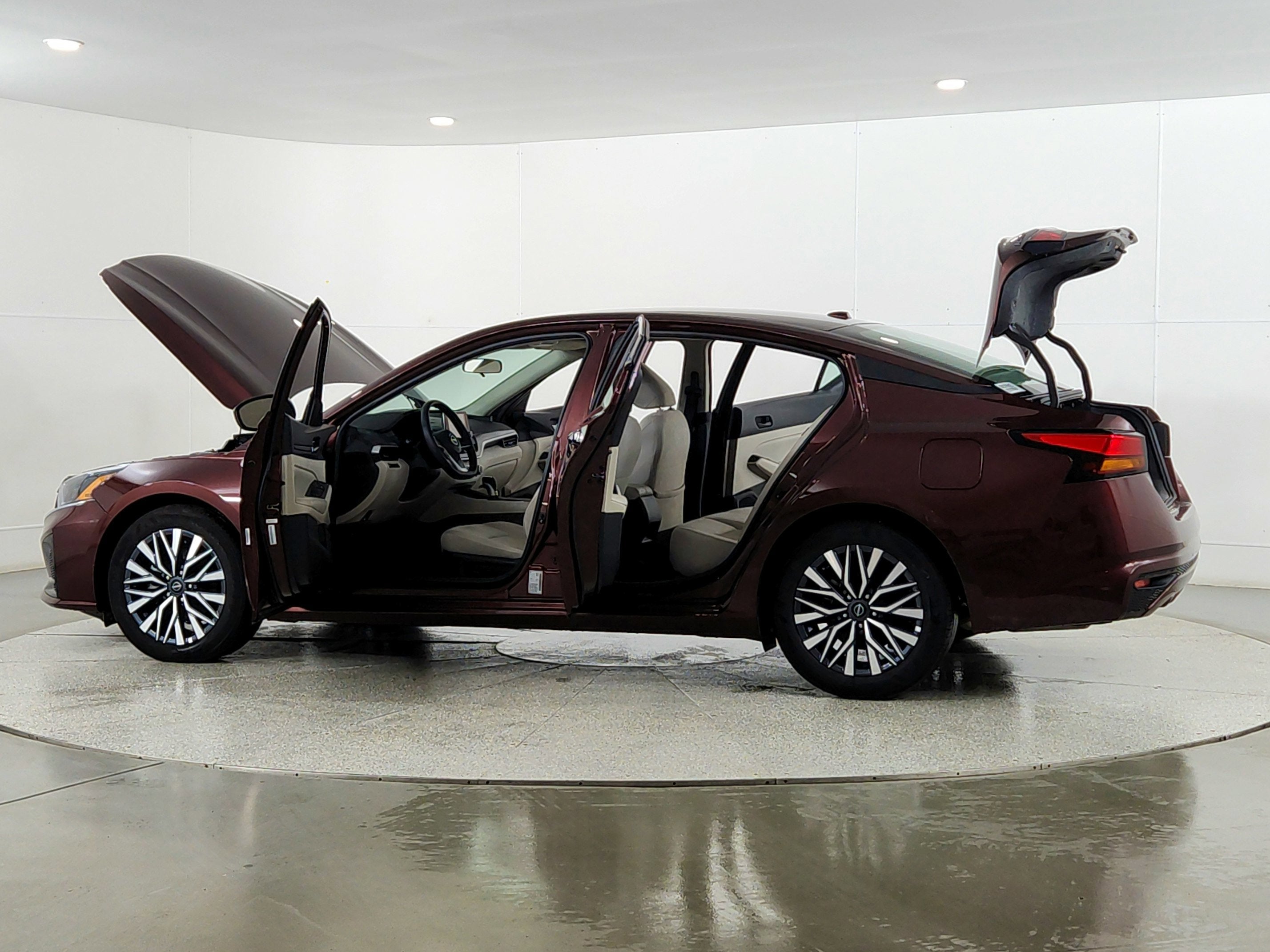 2025 Nissan Altima SV