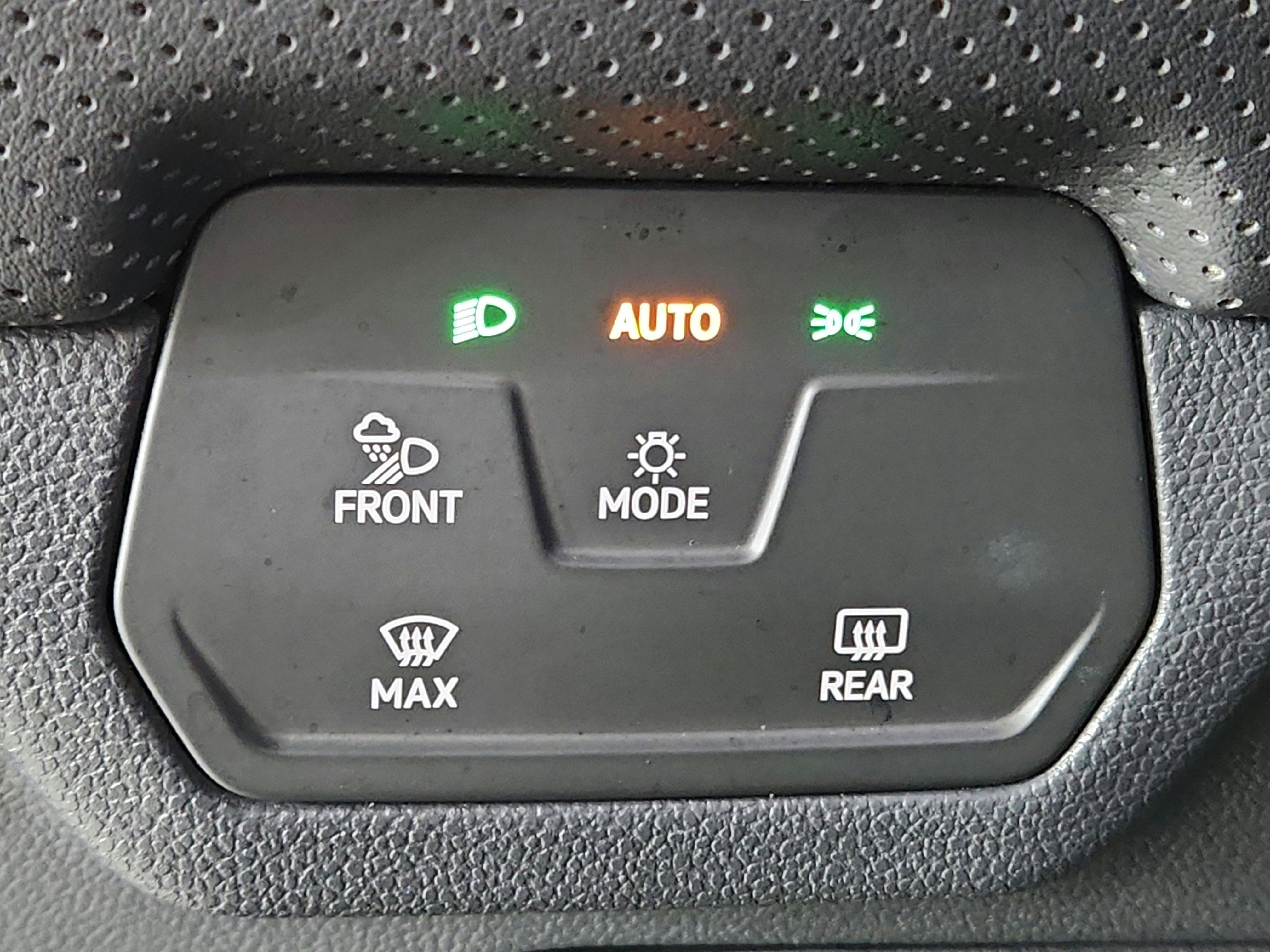 2024 Volkswagen Atlas Cross Sport 2.0T SEL Premium R-Line