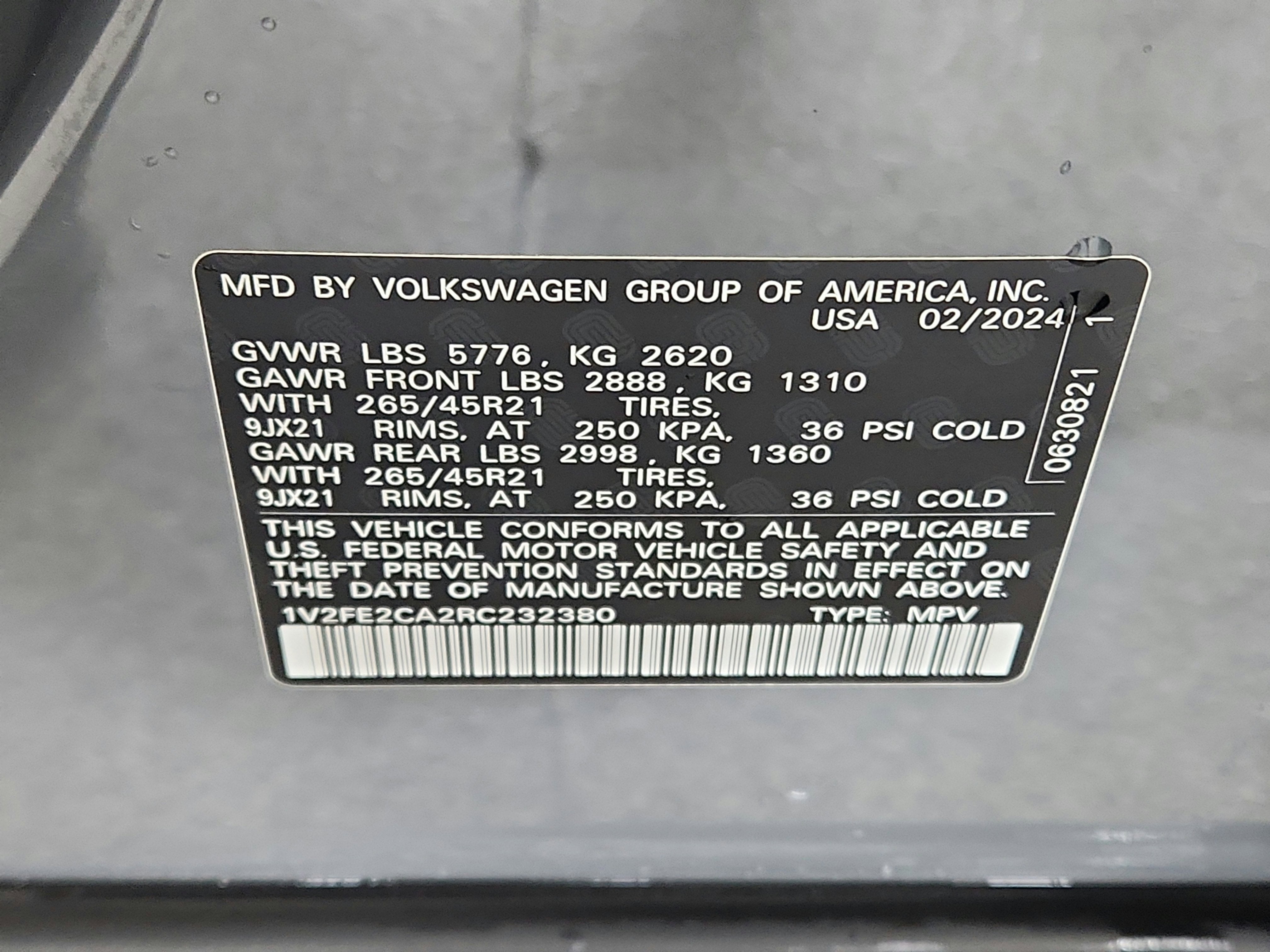 2024 Volkswagen Atlas Cross Sport 2.0T SEL Premium R-Line