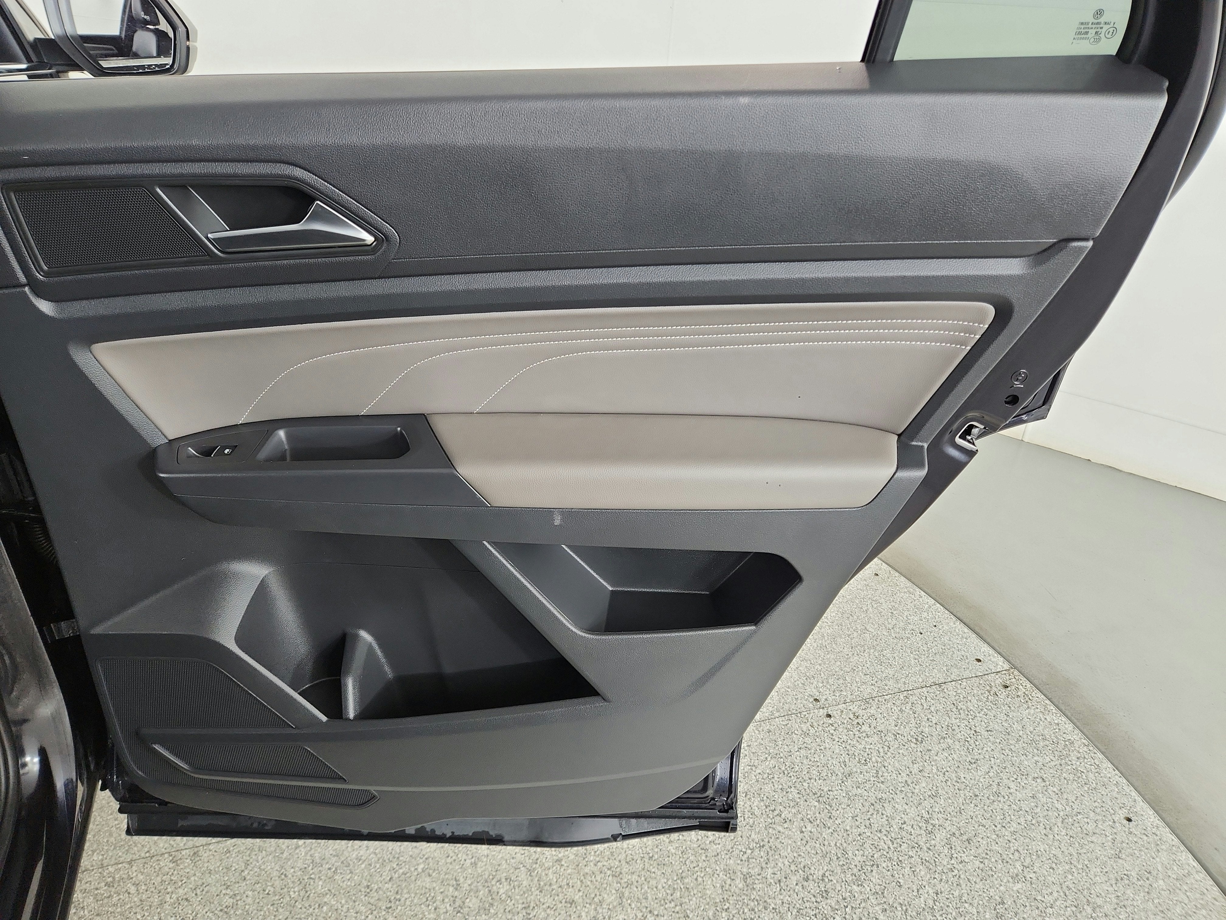 2021 Volkswagen Atlas Cross Sport 2.0T SE w/Technology FWD