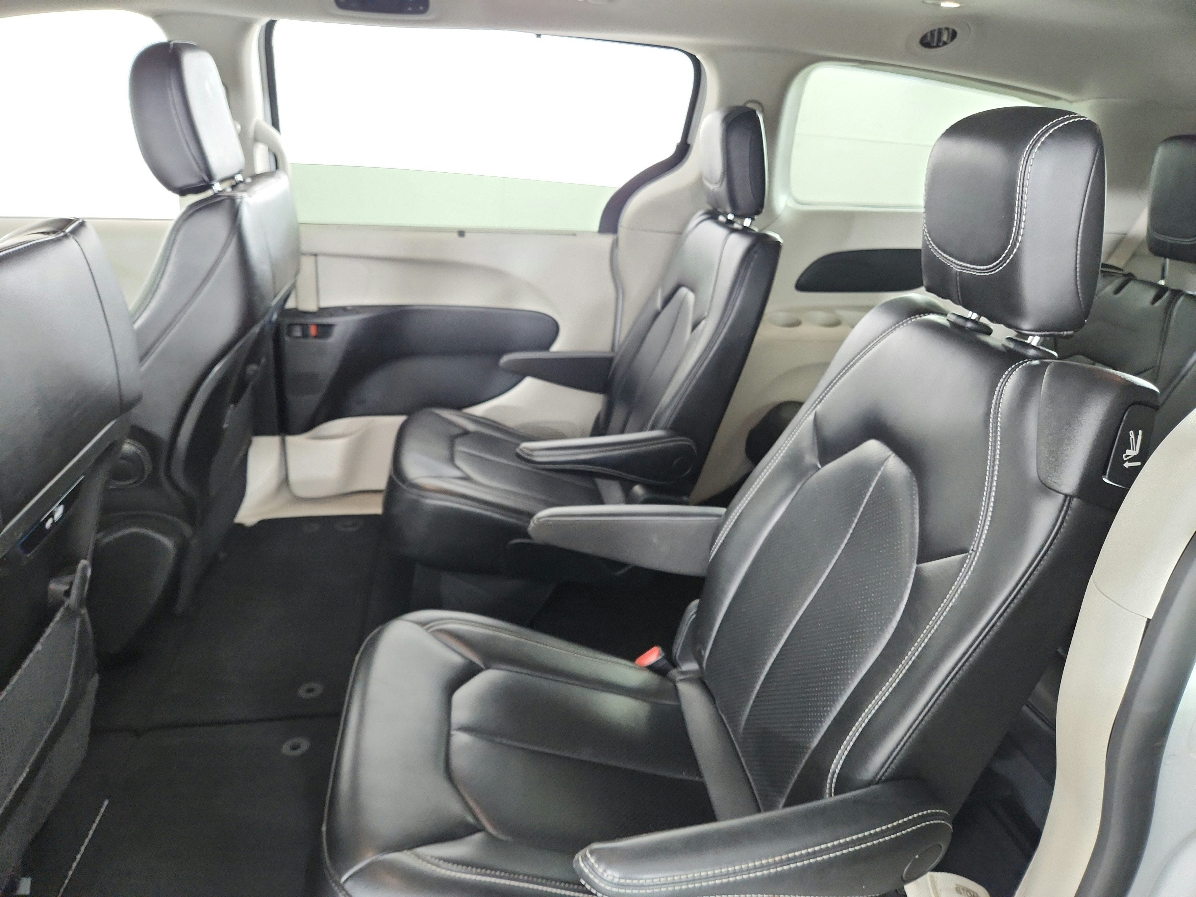 2023 Chrysler Pacifica Touring L FWD