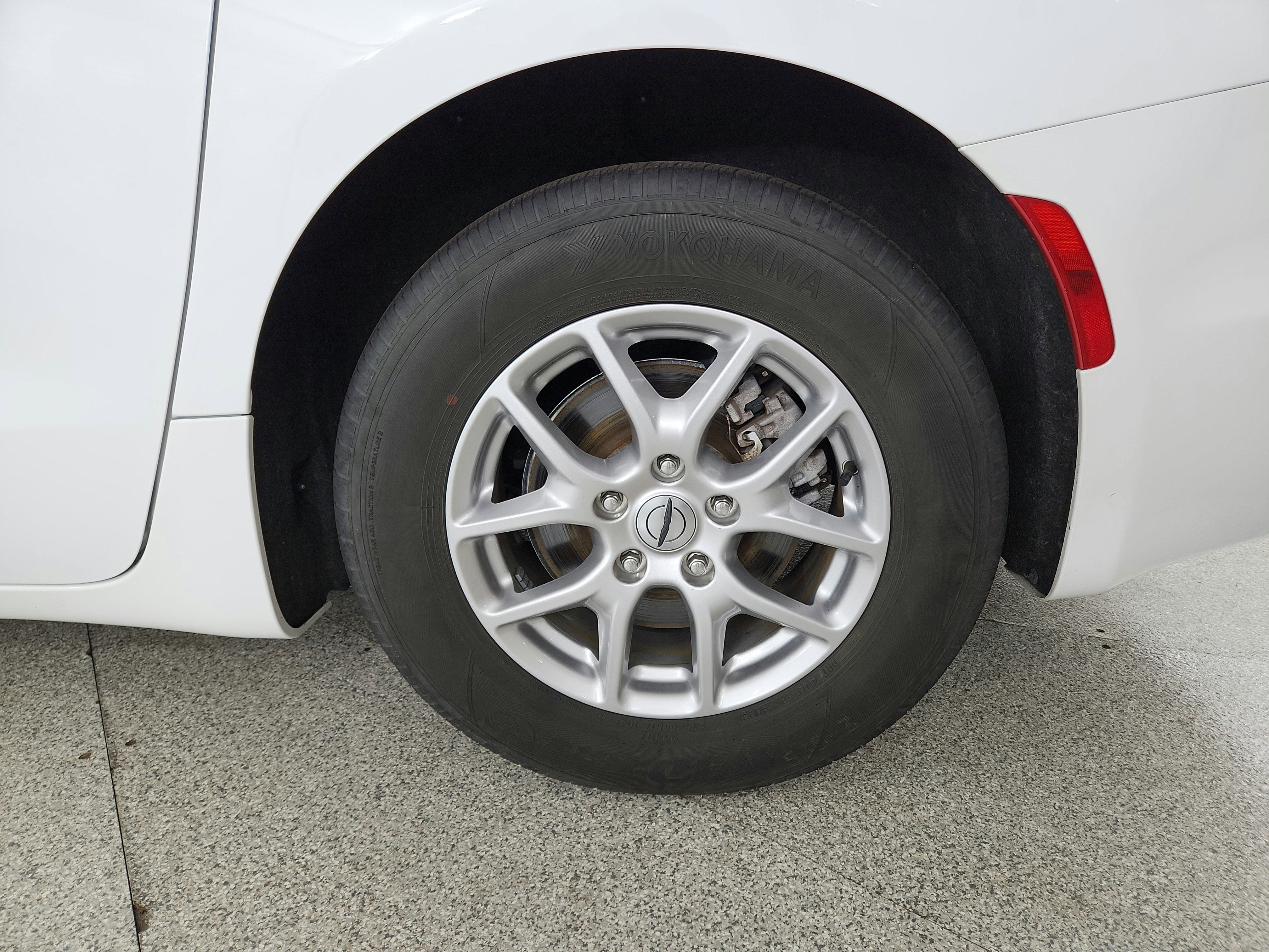 2024 Chrysler Pacifica Touring L