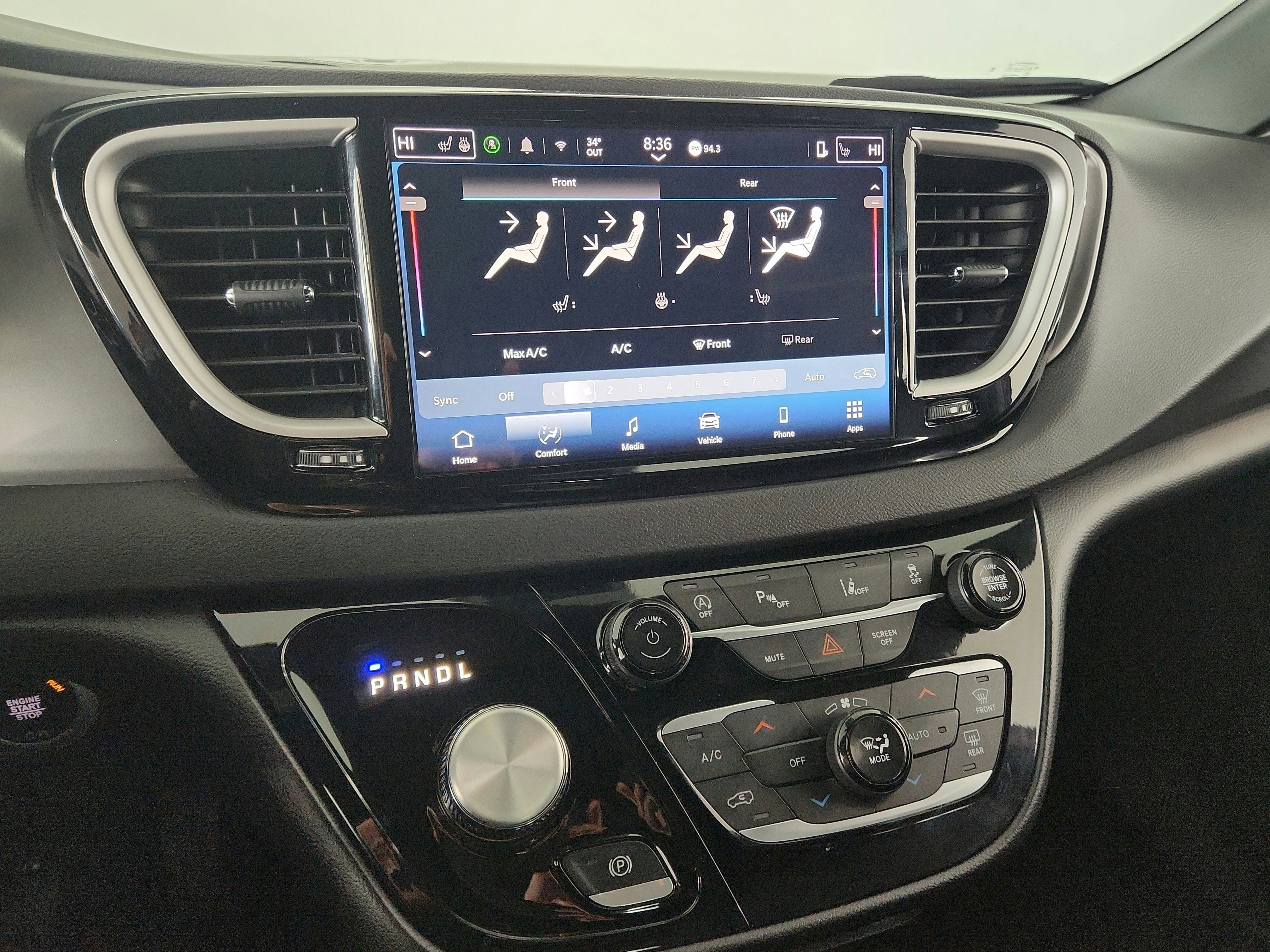 2025 Chrysler Pacifica Select