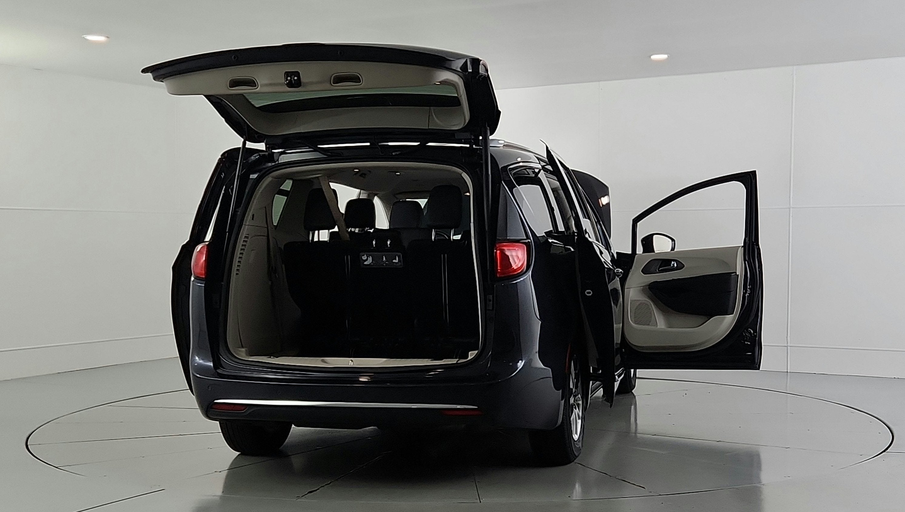 2020 Chrysler Pacifica Touring L
