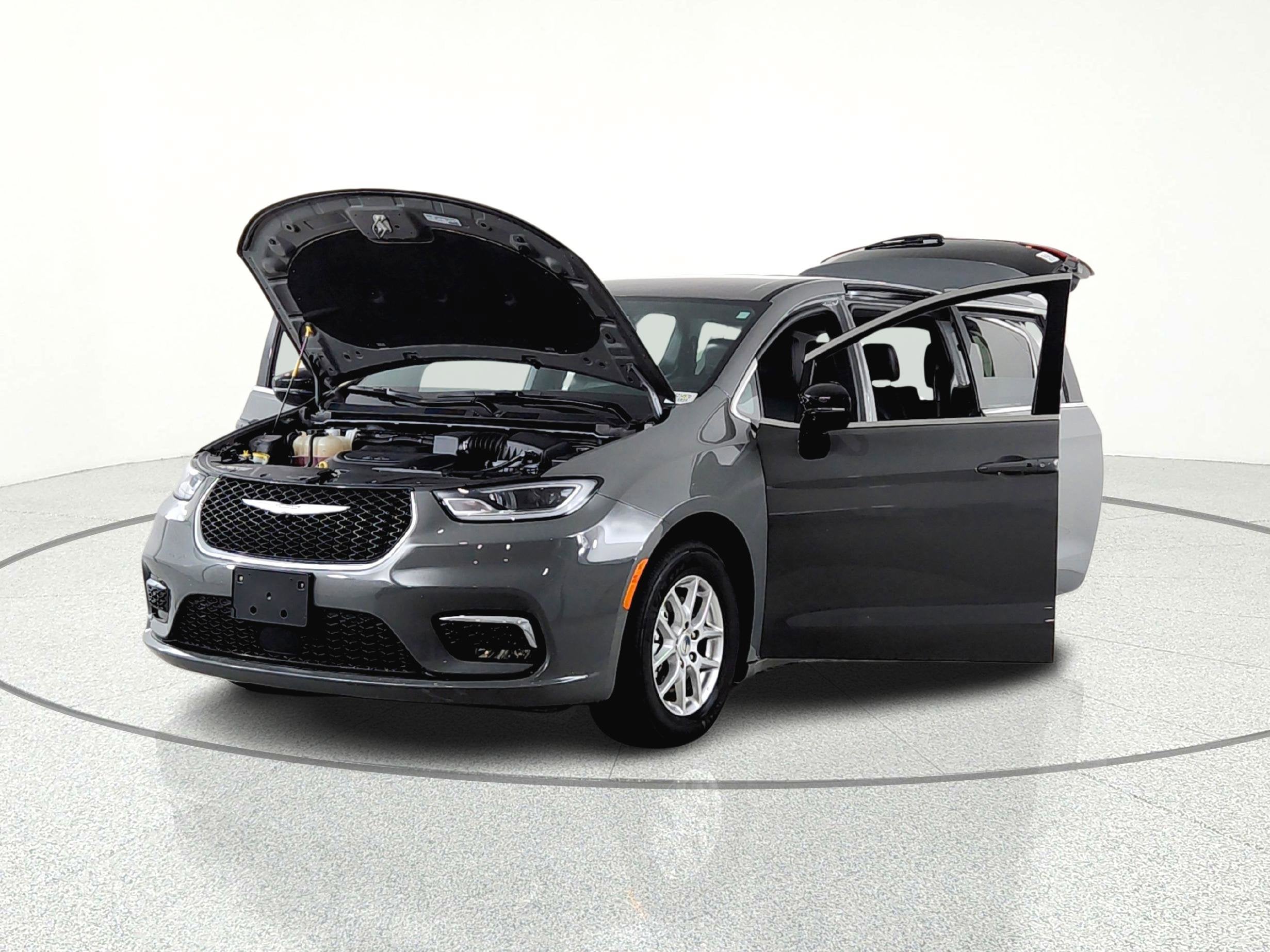 2025 Chrysler Pacifica Select