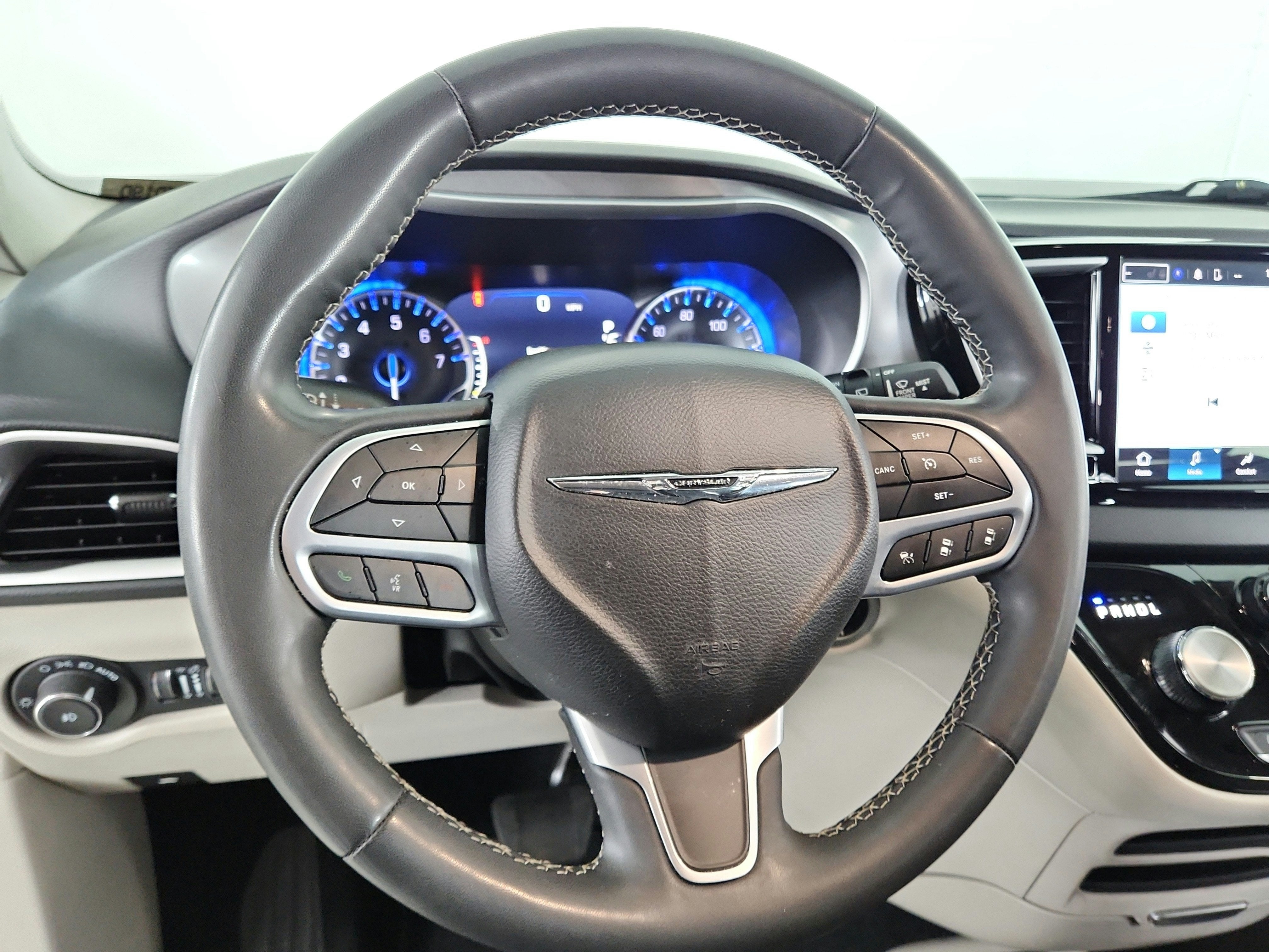 2023 Chrysler Pacifica Touring L FWD